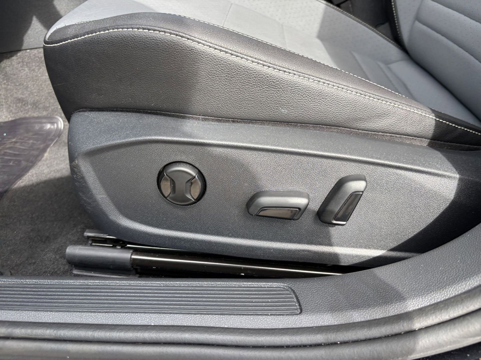 Thumbnail: 2025 Volkswagen Jetta - 23