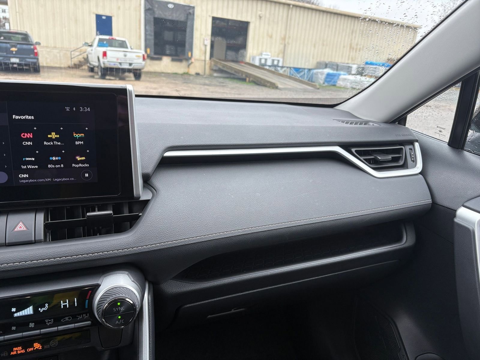 Thumbnail: 2025 Toyota RAV4 - 34