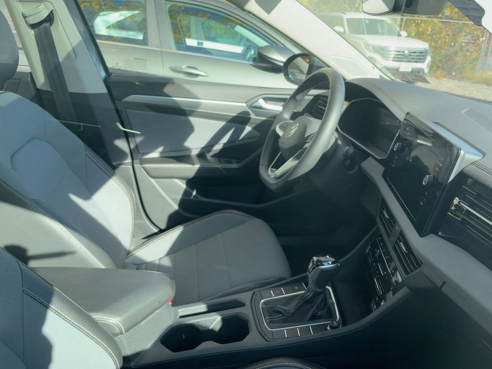 Thumbnail: 2025 Volkswagen Jetta - 10