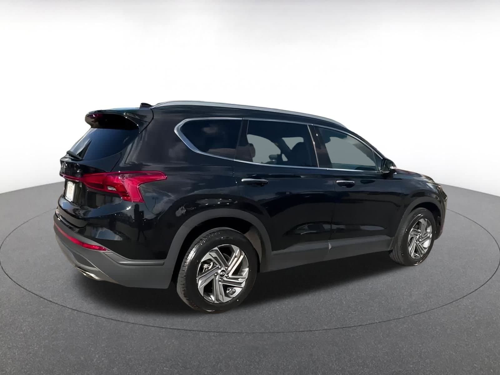 Thumbnail: 2023 Hyundai Santa Fe - 15