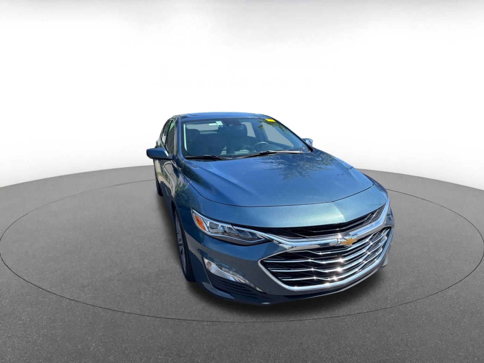 Thumbnail: 2024 Chevrolet Malibu - 1