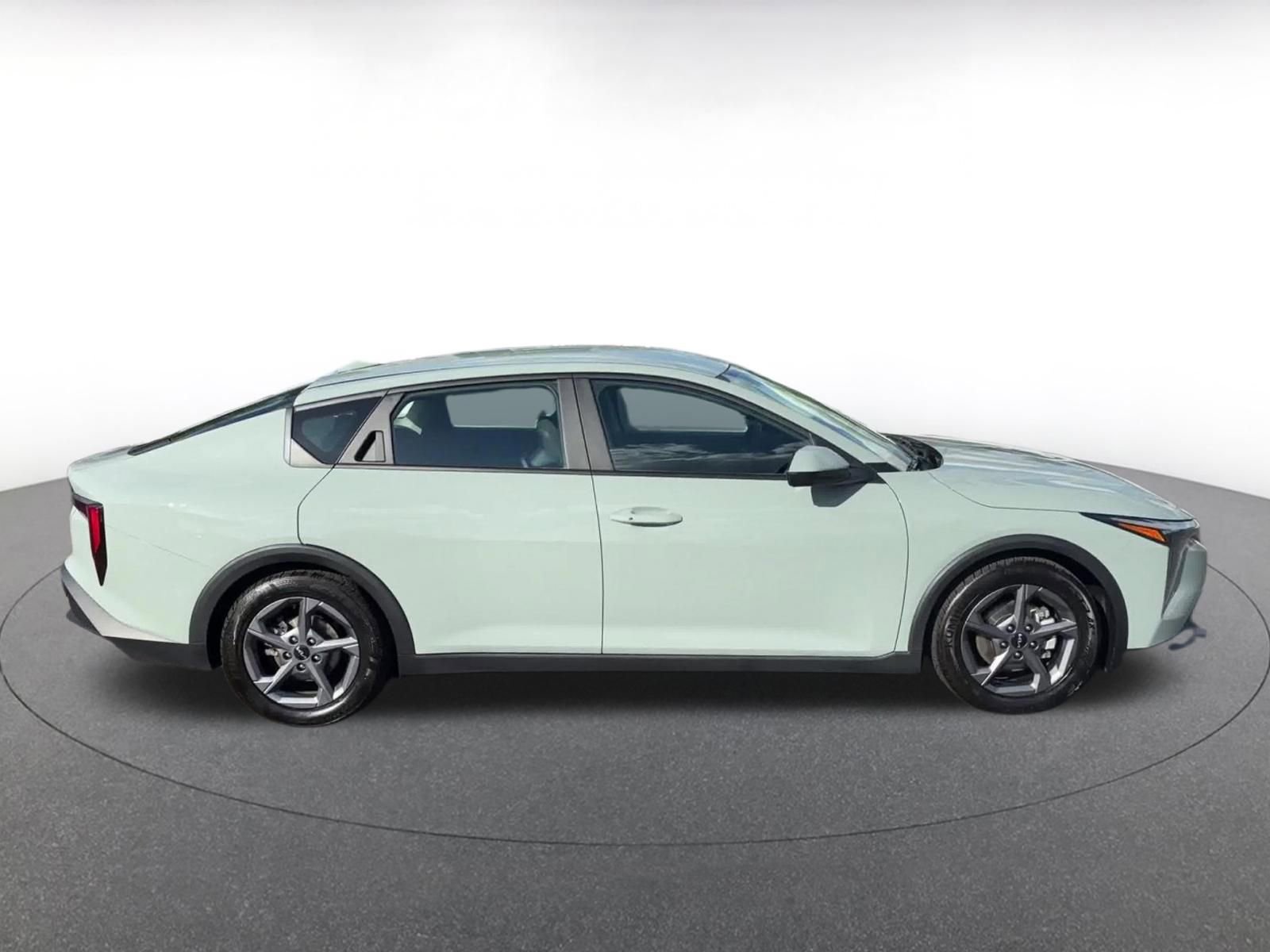 Thumbnail: 2025 Kia K4 - 16