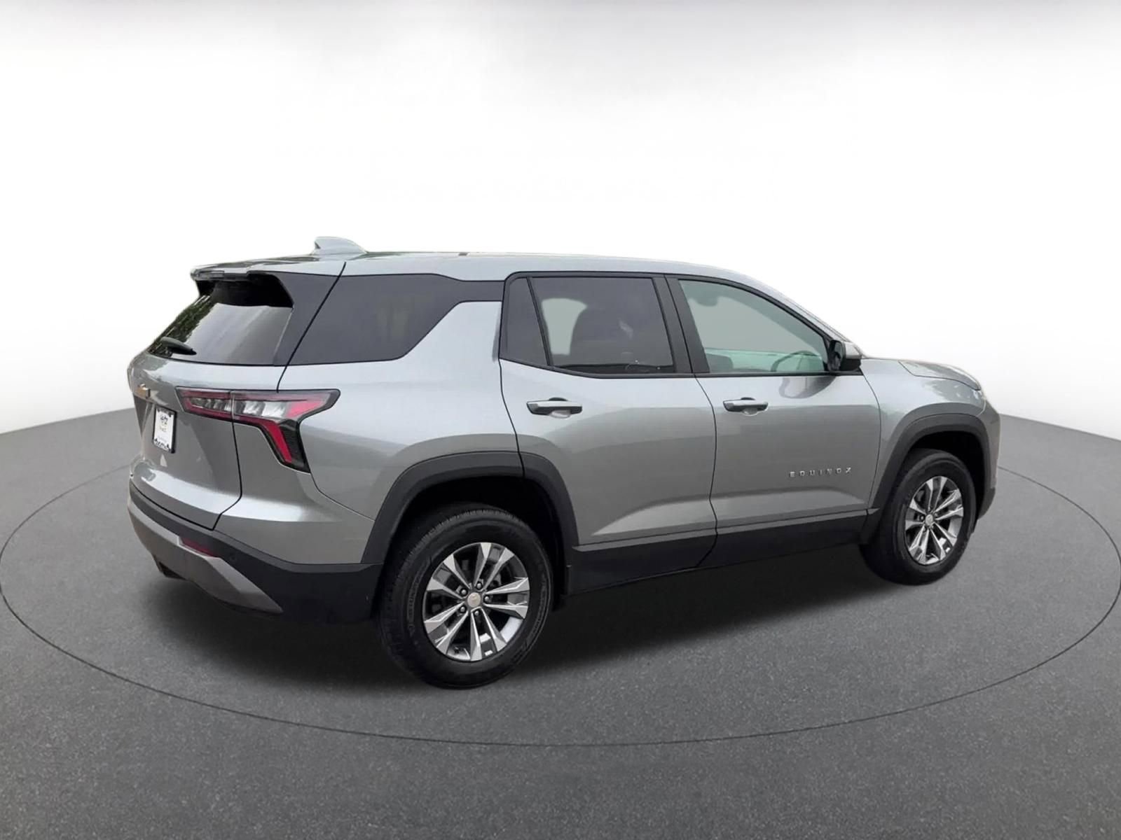 Thumbnail: 2025 Chevrolet Equinox - 15