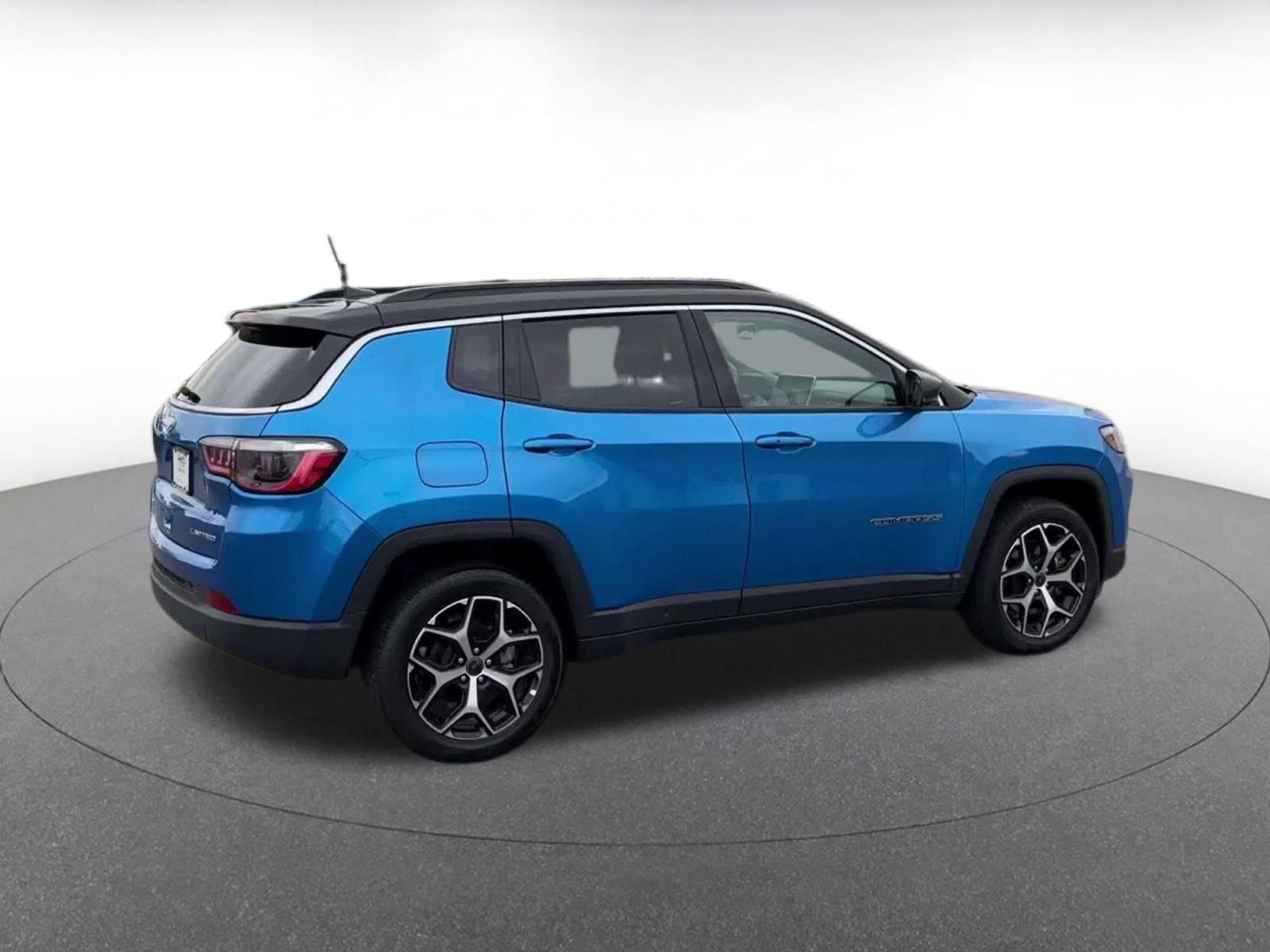 Thumbnail: 2025 Jeep Compass - 14