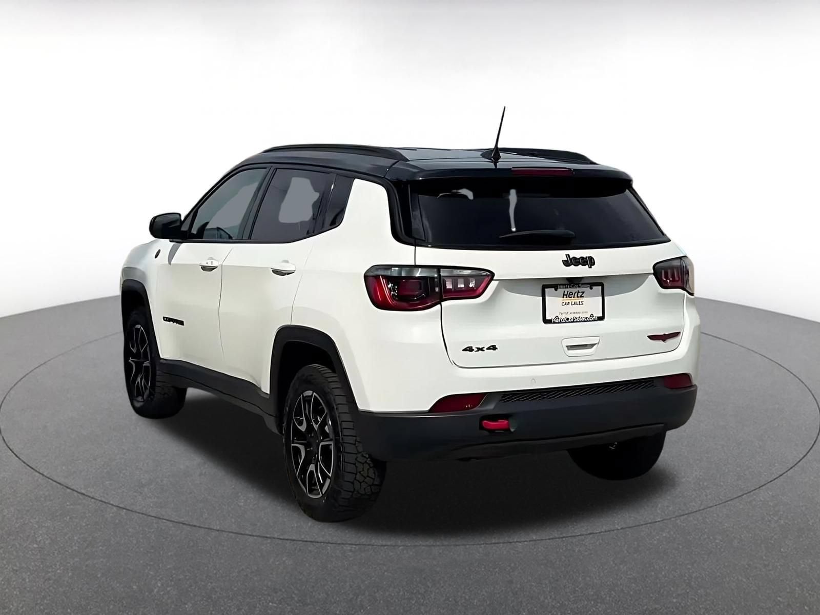 Thumbnail: 2025 Jeep Compass - 10
