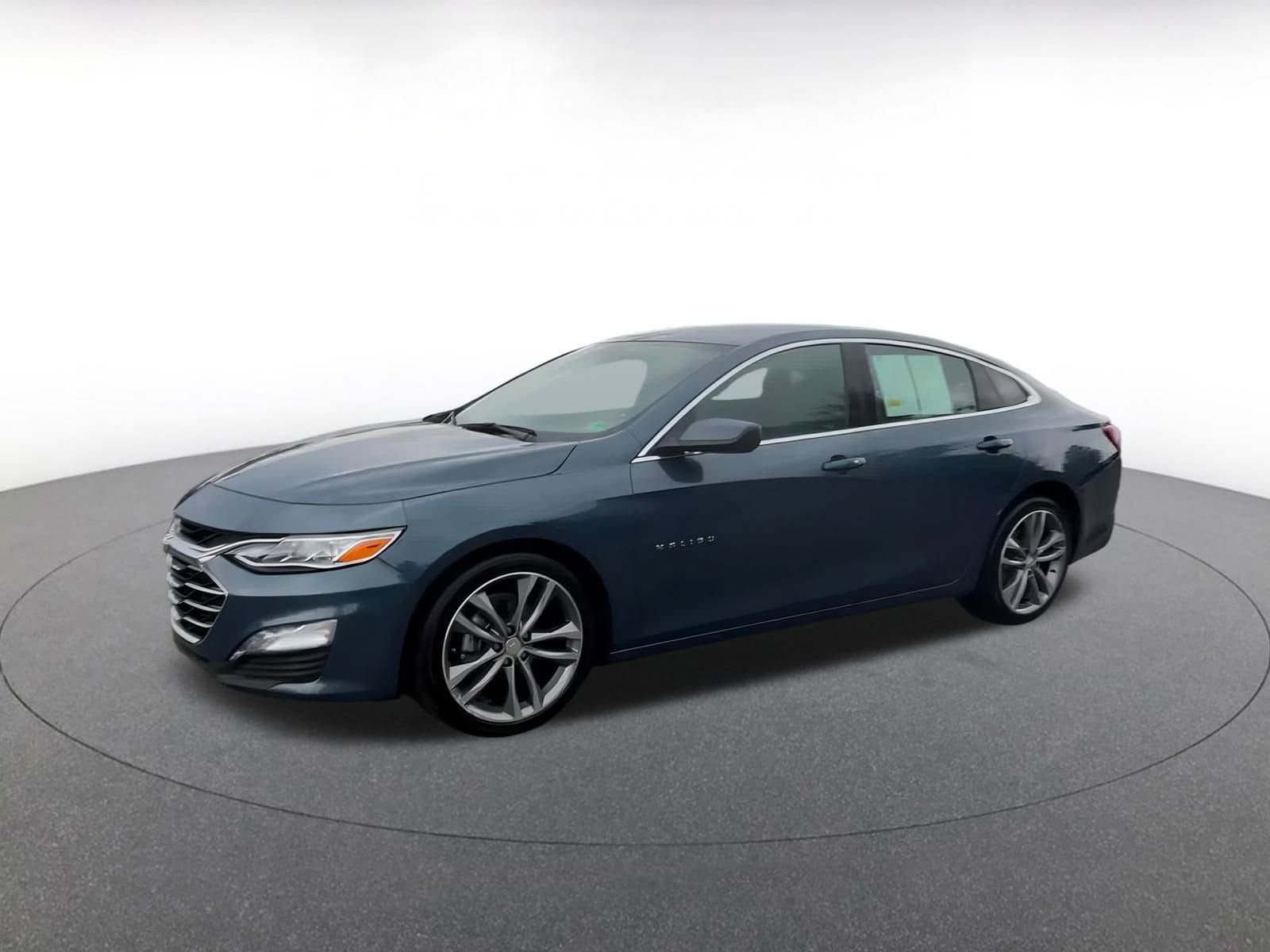 Thumbnail: 2024 Chevrolet Malibu - 8