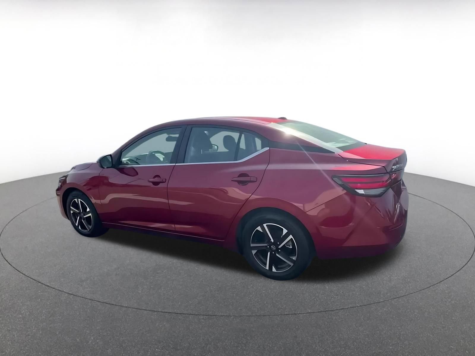 Thumbnail: 2024 Nissan Sentra - 10