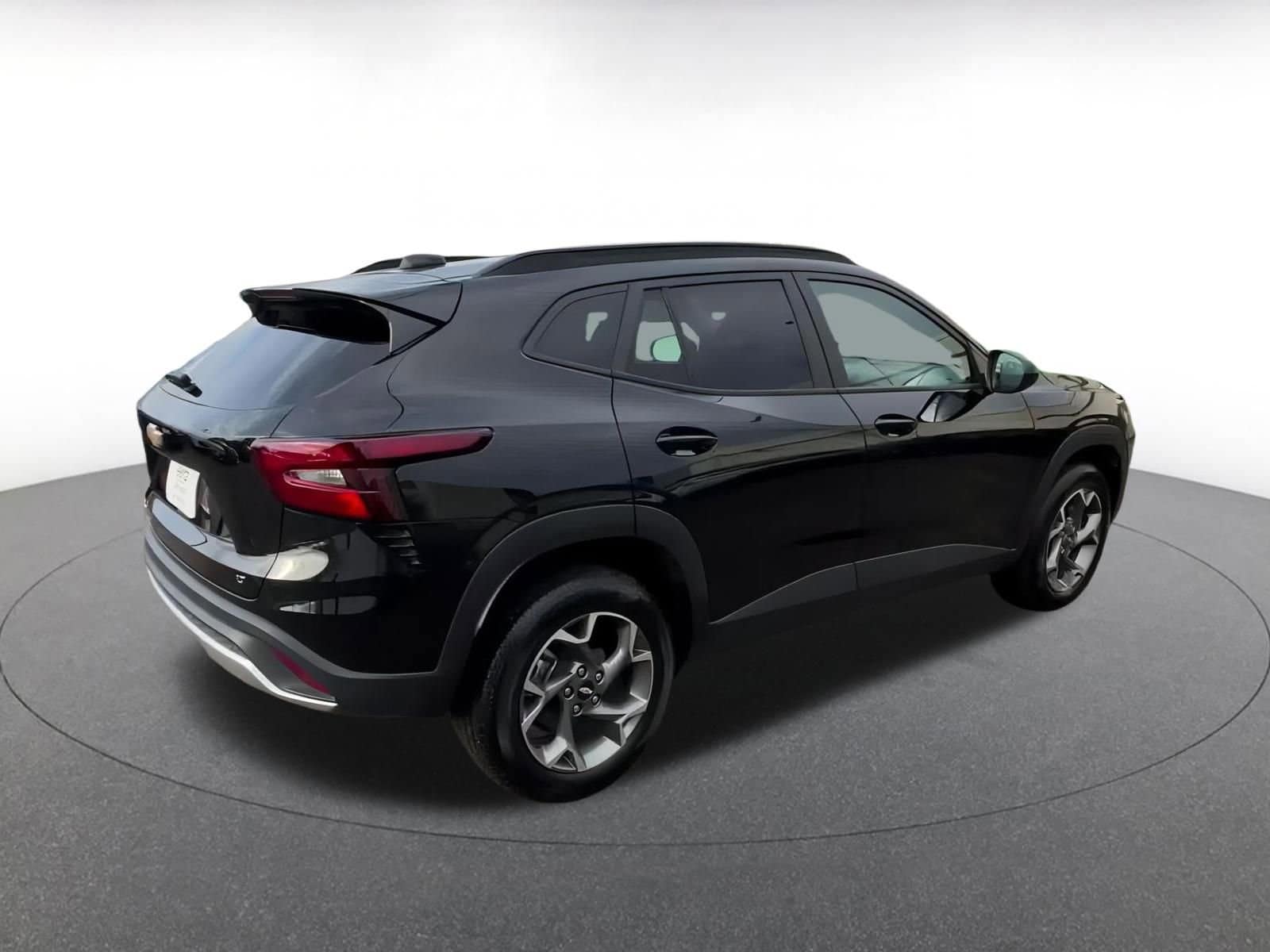 Thumbnail: 2025 Chevrolet Trax - 15