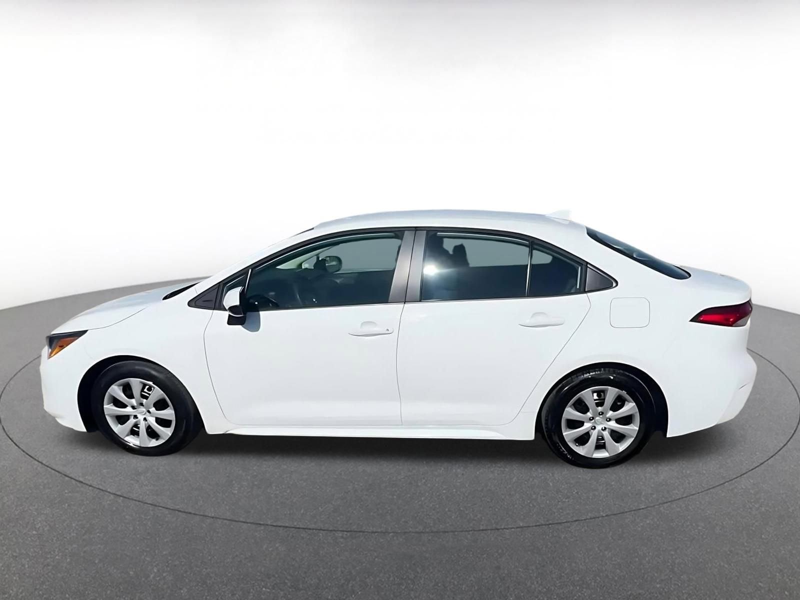 Thumbnail: 2025 Toyota Corolla - 8