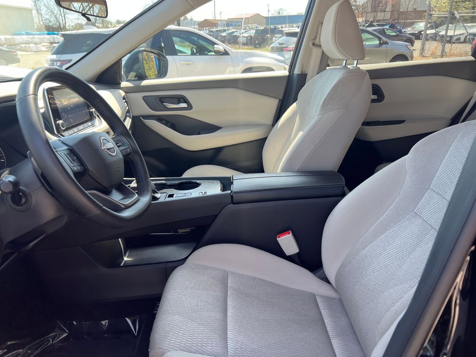 Thumbnail: 2025 Nissan Rogue - 28