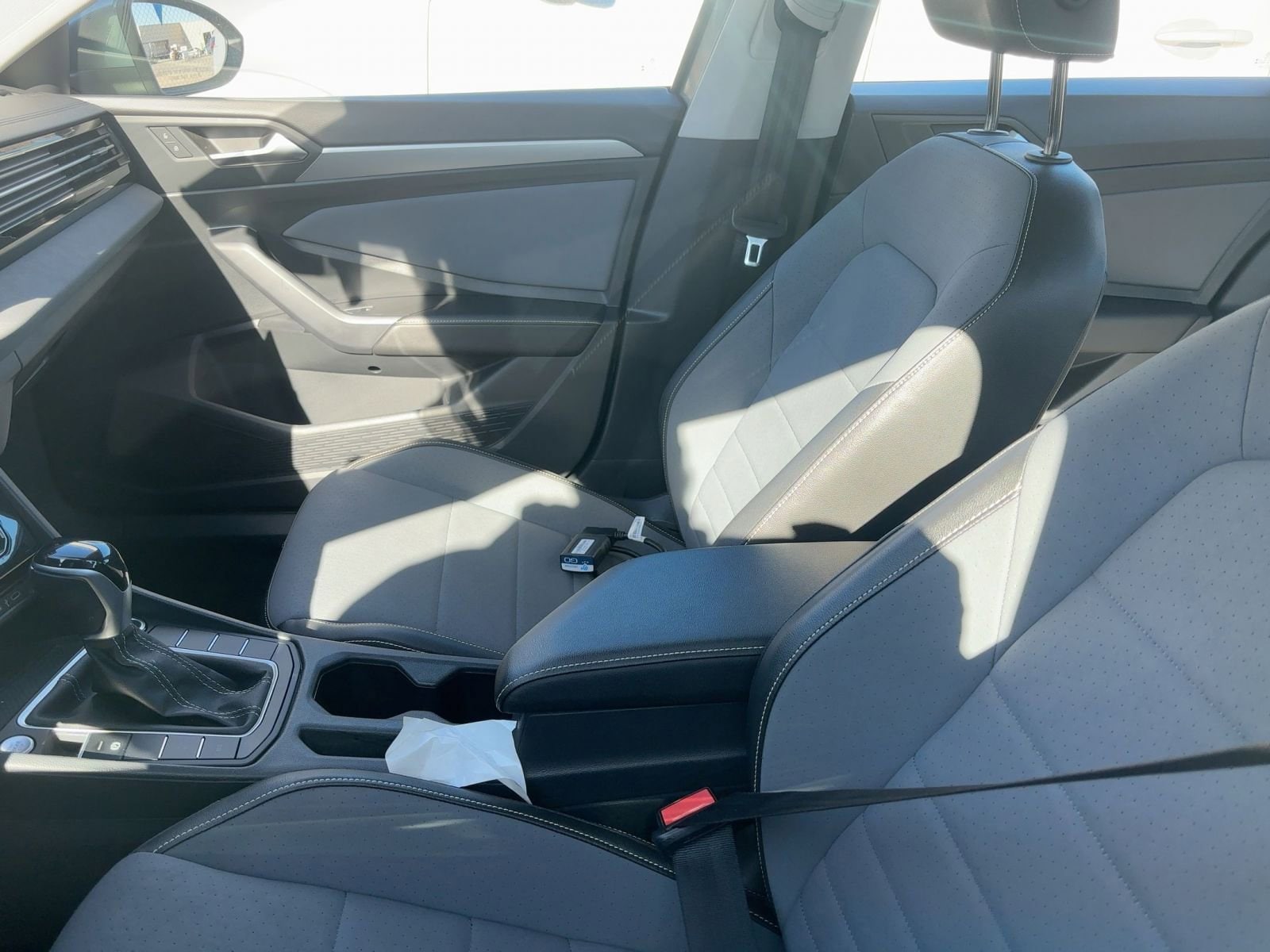 Thumbnail: 2025 Volkswagen Jetta - 2