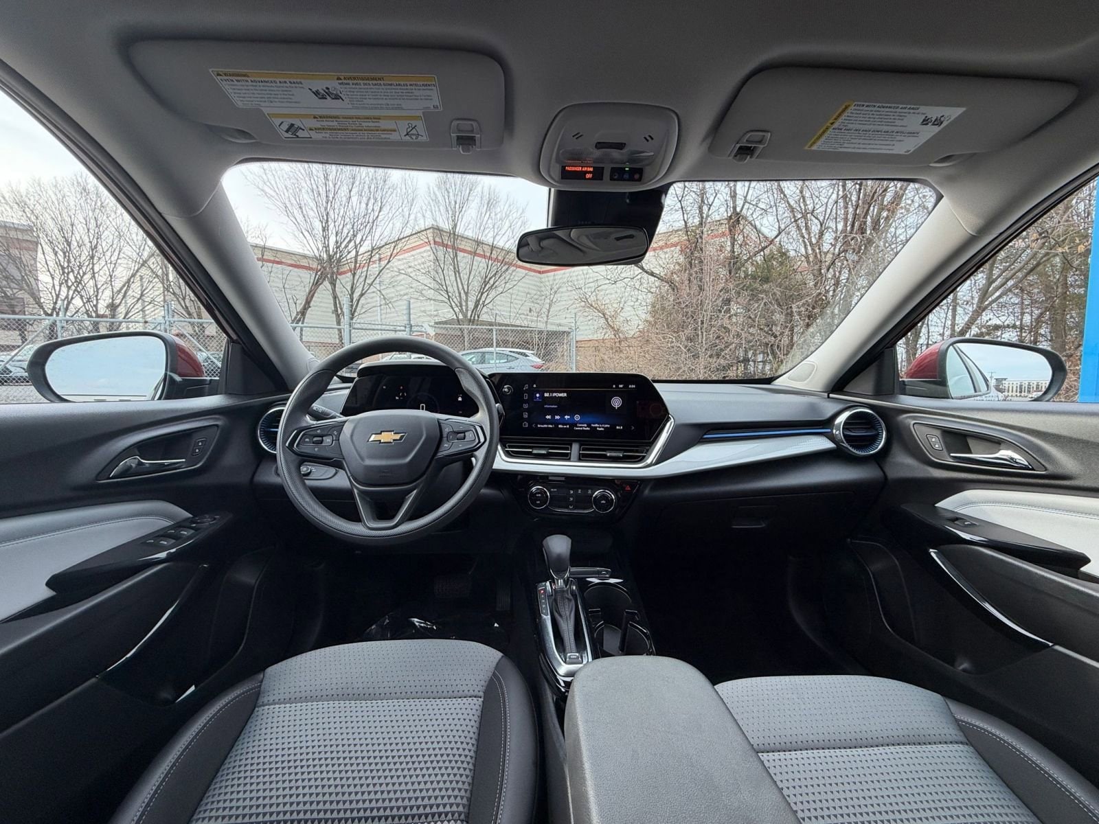 Thumbnail: 2025 Chevrolet Trax - 31