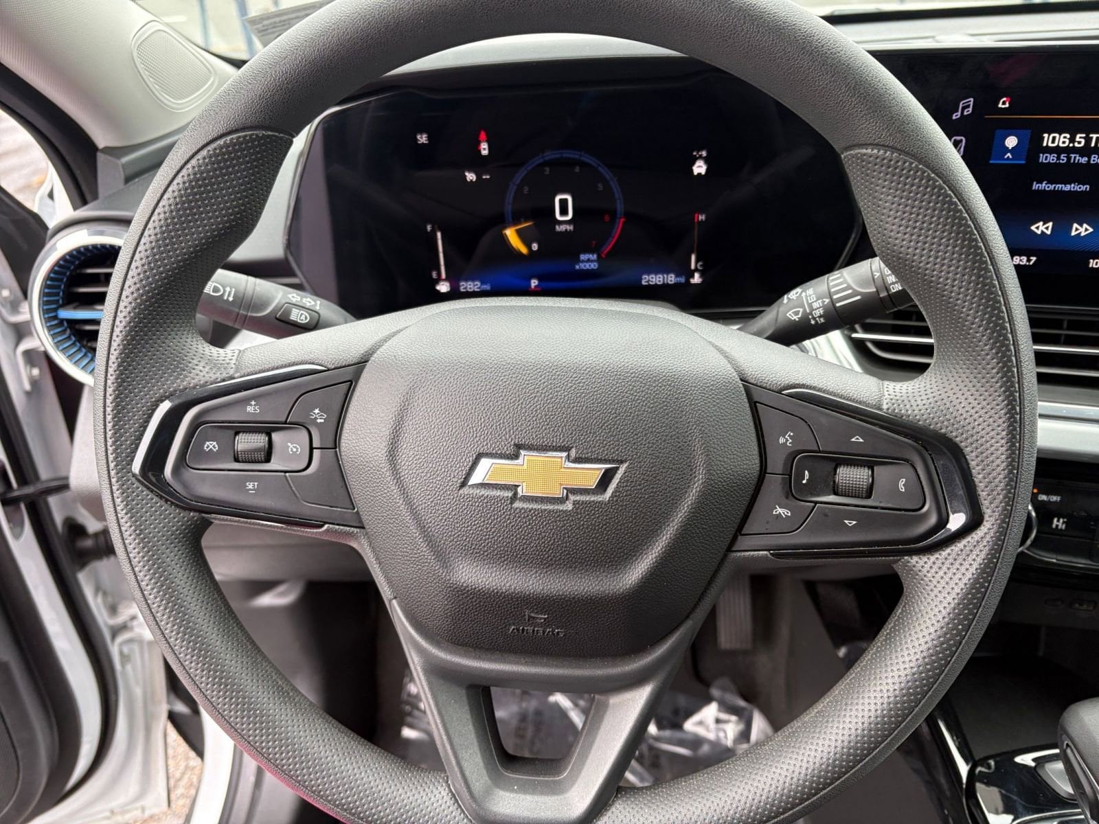 Thumbnail: 2025 Chevrolet Trax - 27