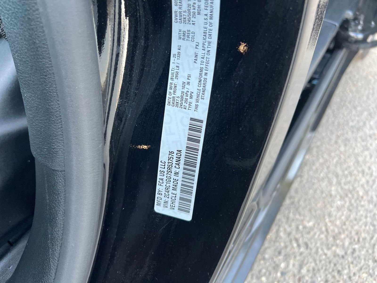 Thumbnail: 2025 Chrysler Pacifica - 34