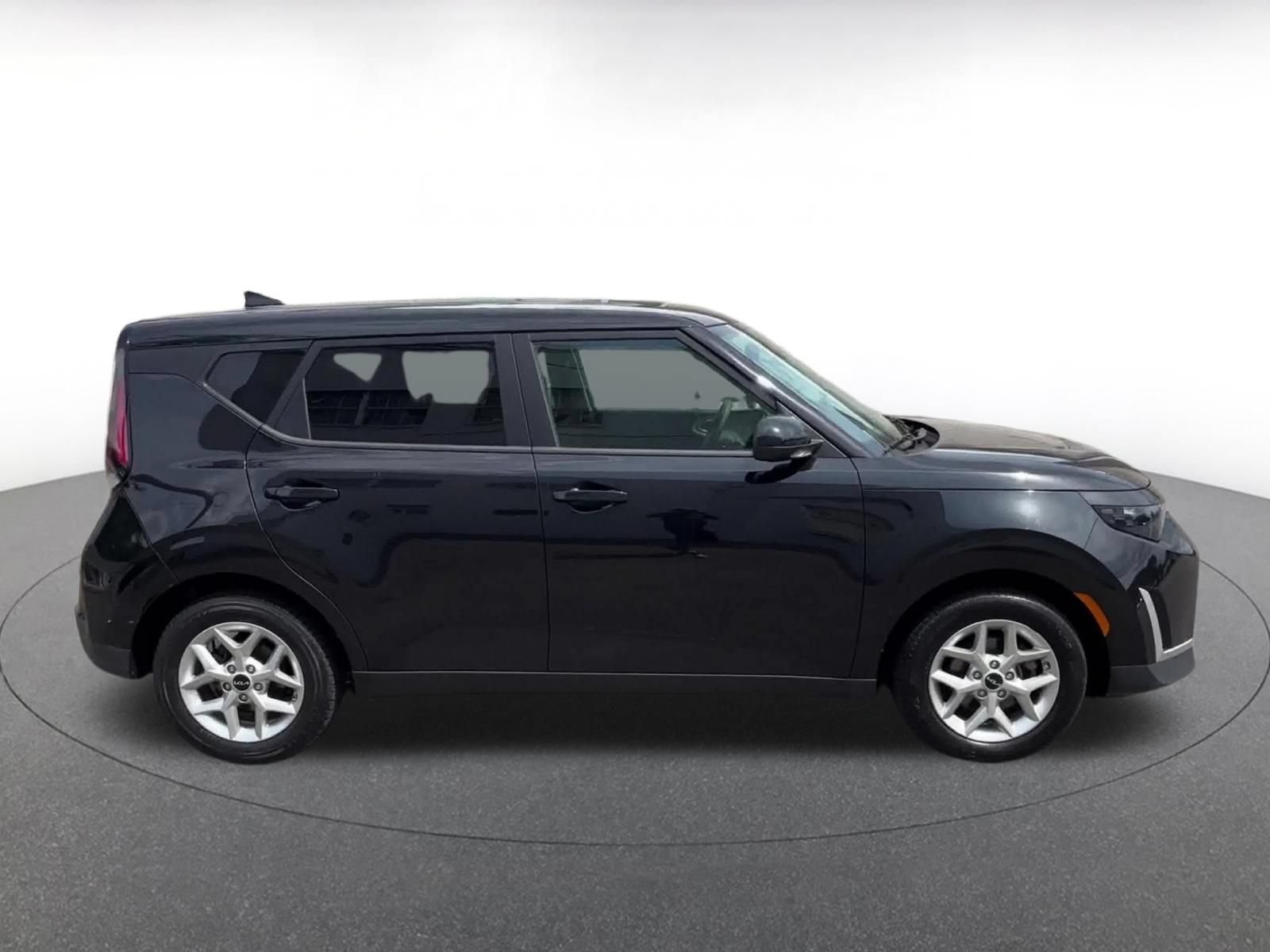 Thumbnail: 2025 Kia Soul - 16