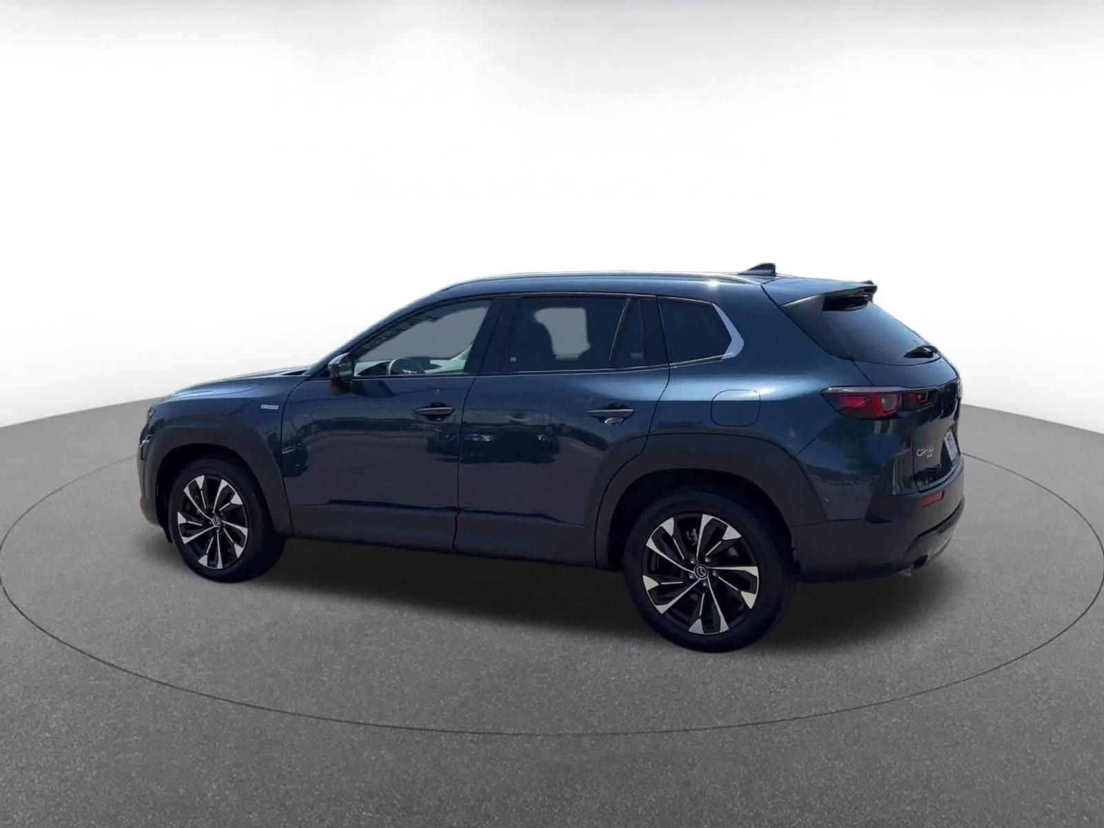 Thumbnail: 2025 Mazda CX-50 - 10