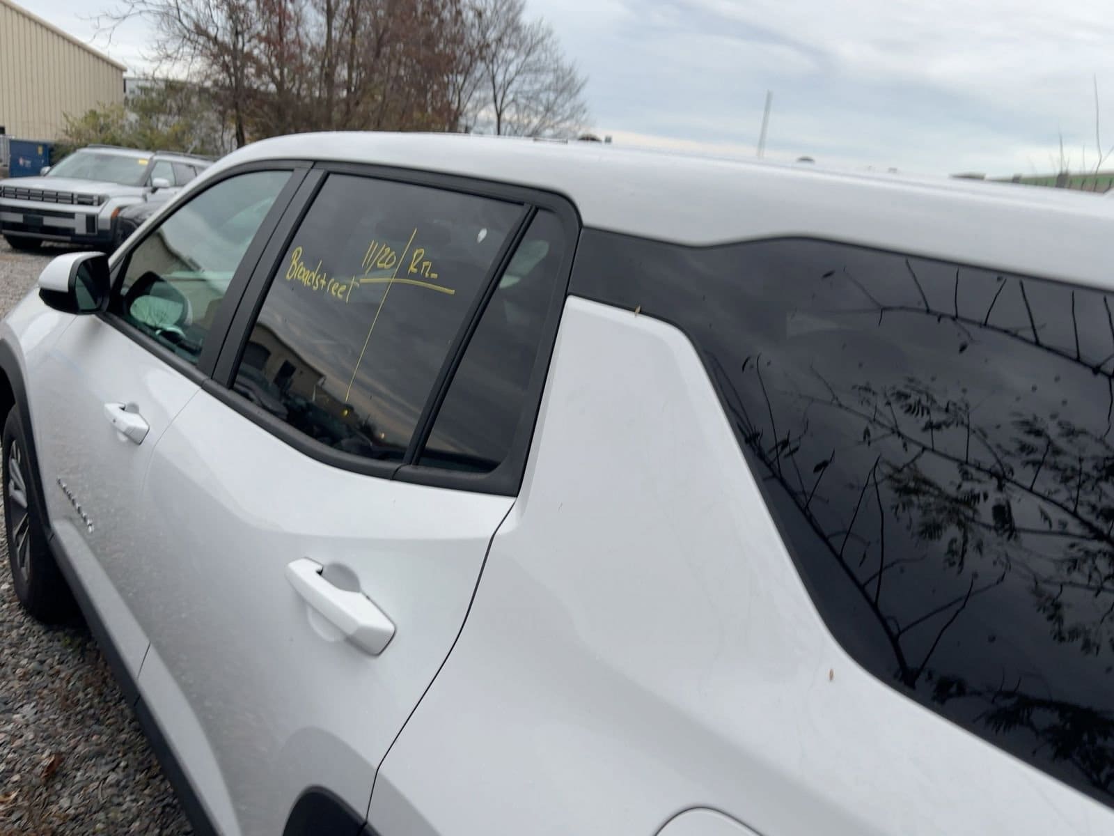 Thumbnail: 2025 Chevrolet Equinox - 4