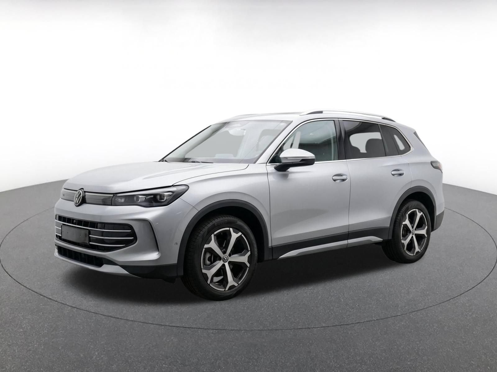 Thumbnail: 2026 Volkswagen Tiguan - 3