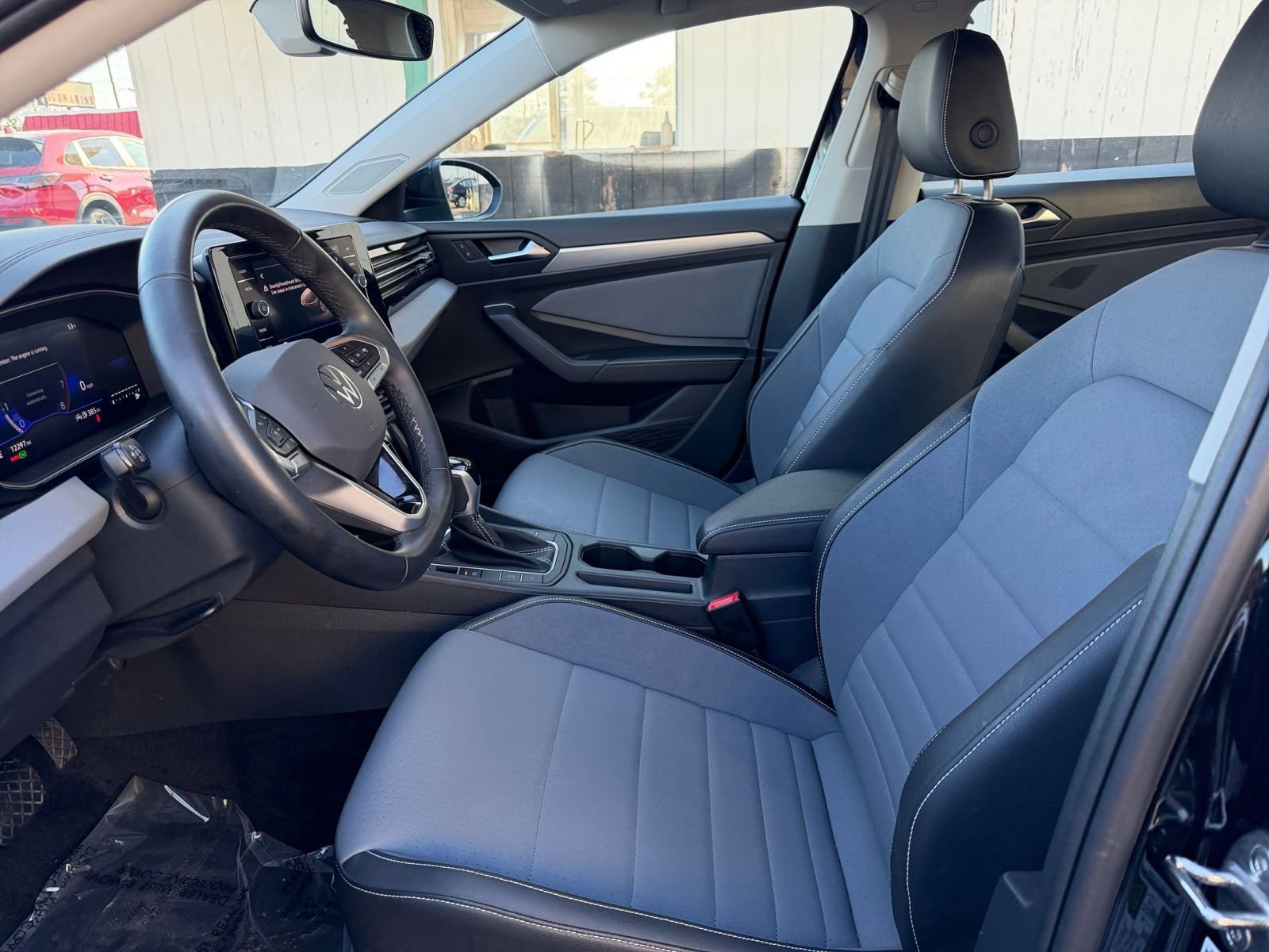 Thumbnail: 2025 Volkswagen Jetta - 27