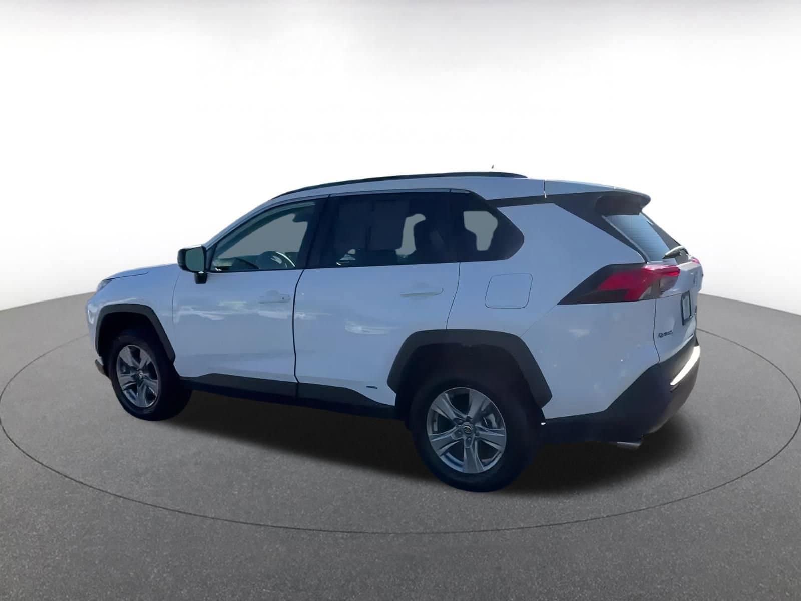Thumbnail: 2025 Toyota RAV4 - 10