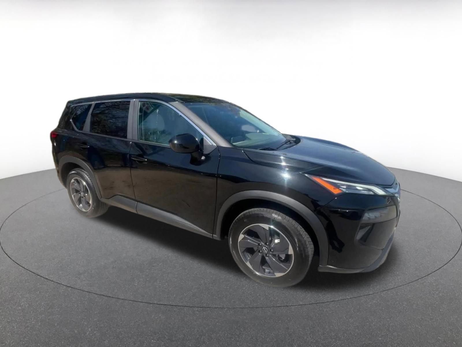 Thumbnail: 2025 Nissan Rogue - 2