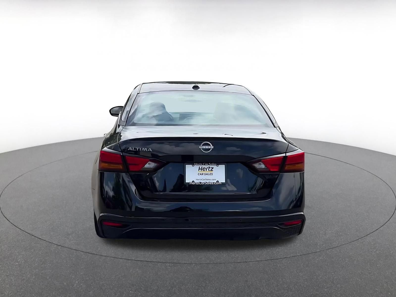 Thumbnail: 2025 Nissan Altima - 12
