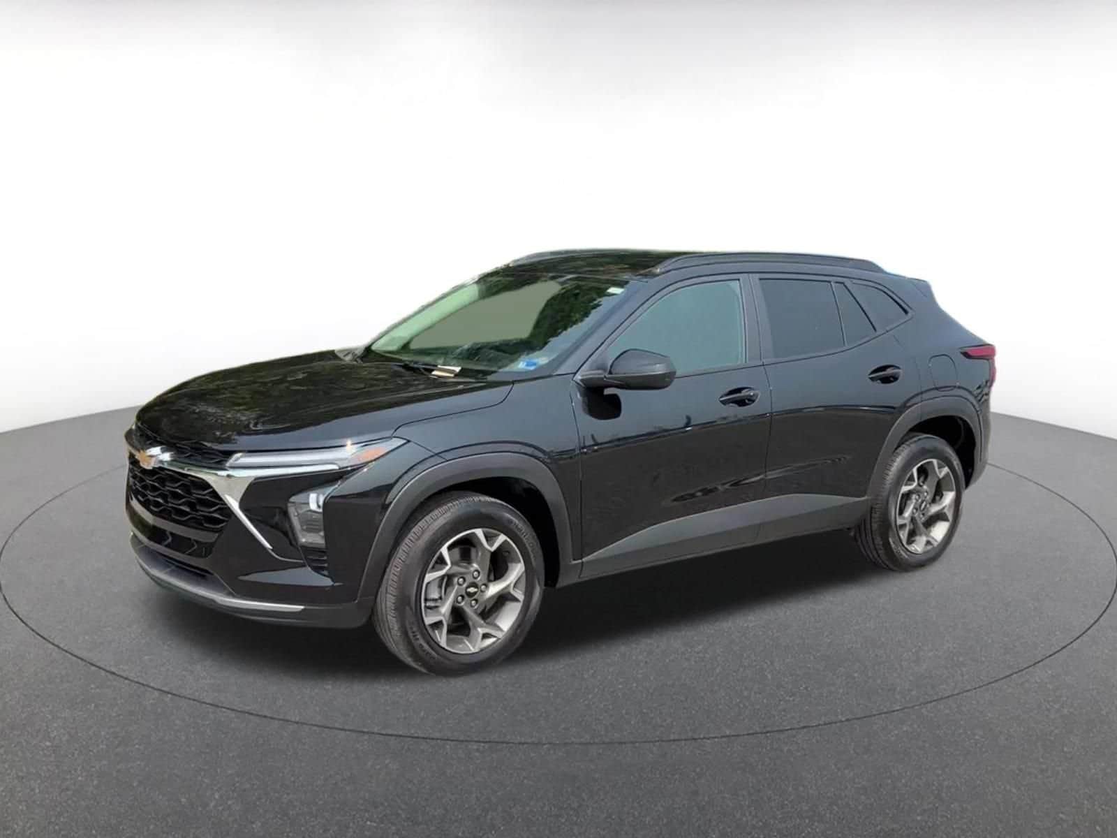 Thumbnail: 2025 Chevrolet Trax - 8