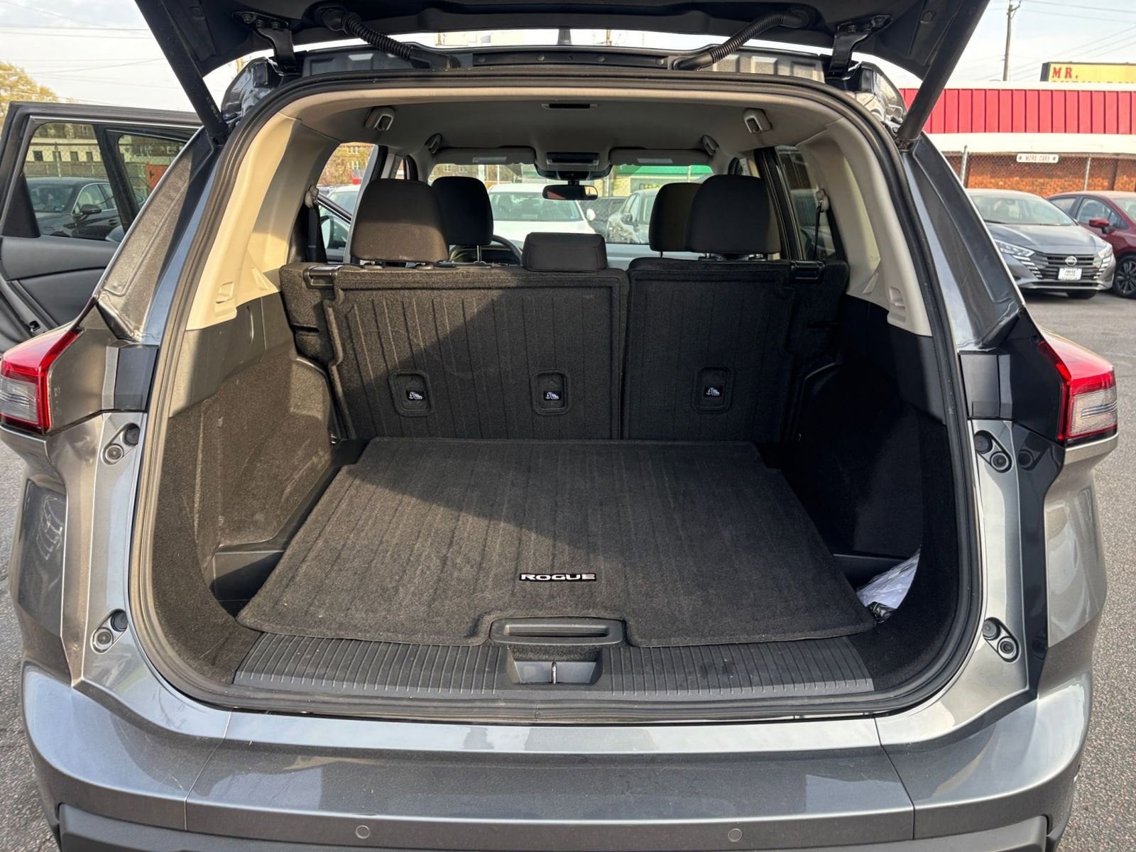 Thumbnail: 2025 Nissan Rogue - 33