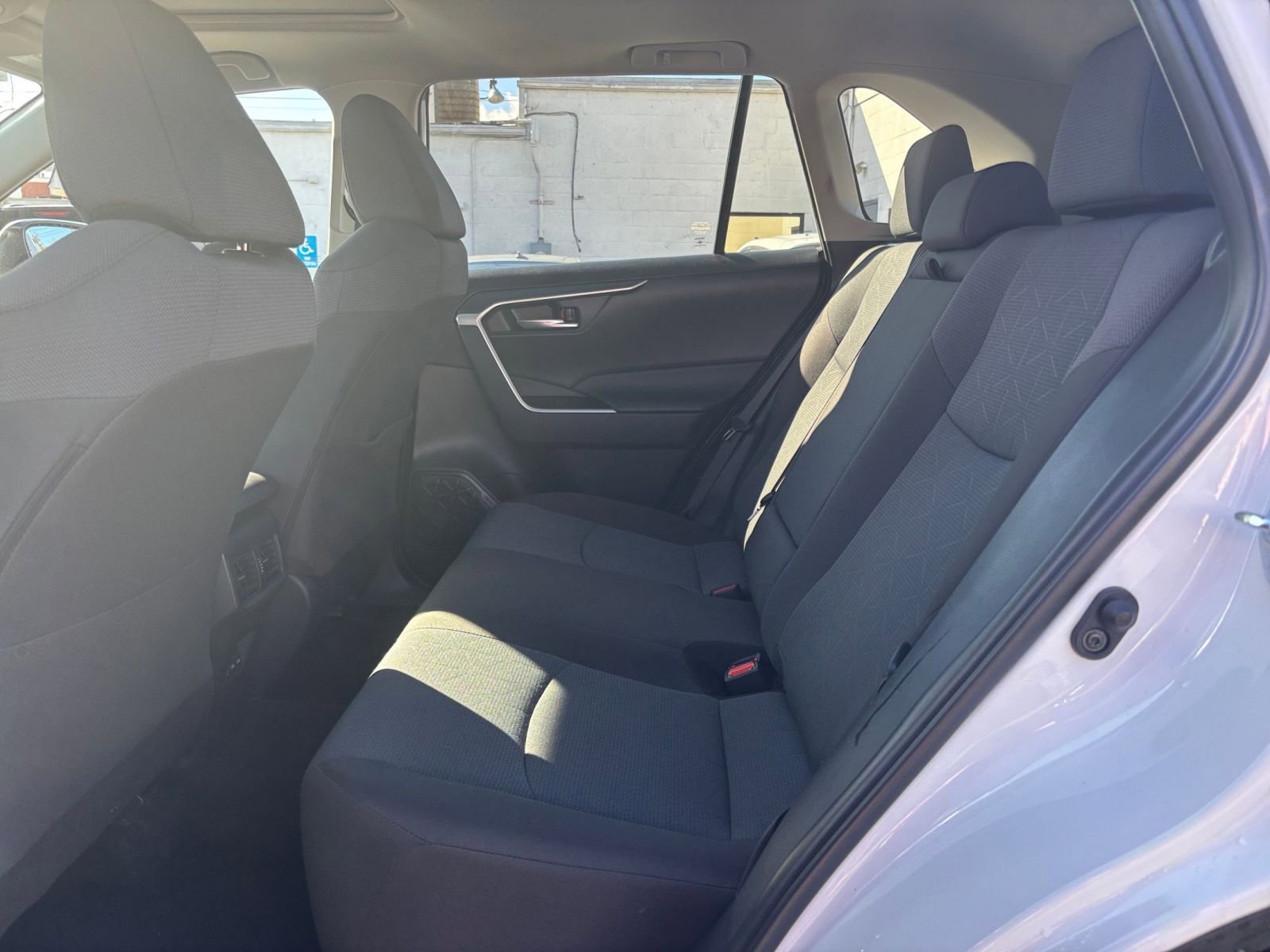 Thumbnail: 2025 Toyota RAV4 - 25