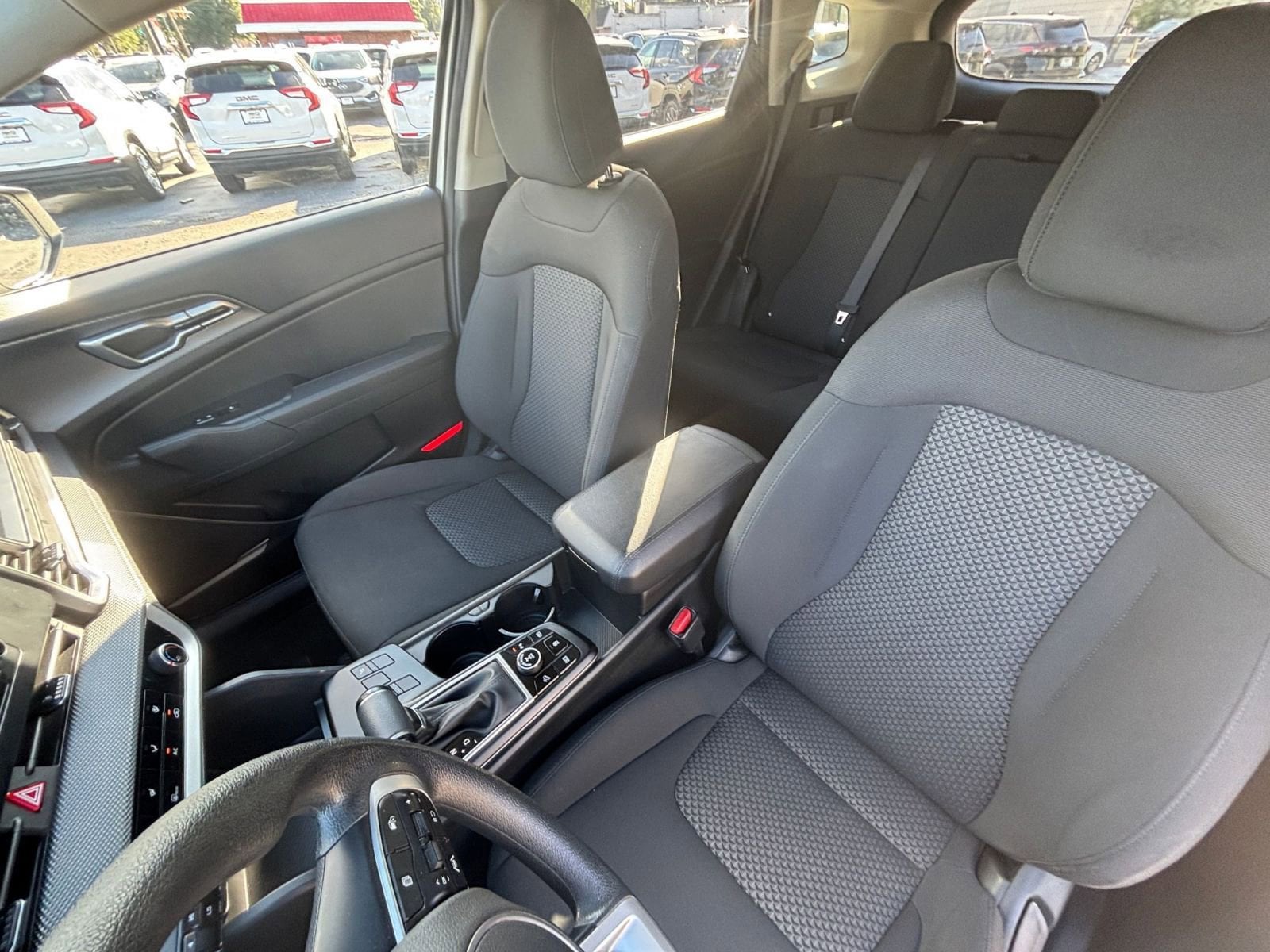 Thumbnail: 2024 Kia Sportage - 35