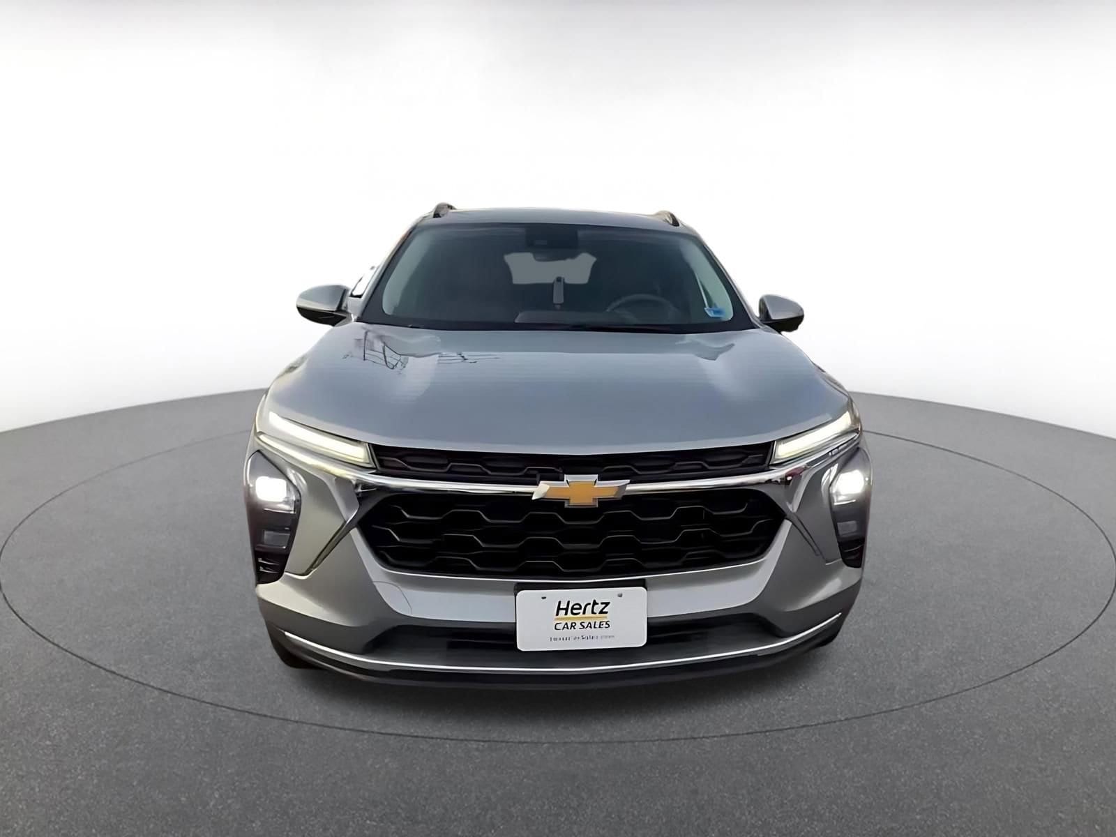 Thumbnail: 2025 Chevrolet Trax - 4