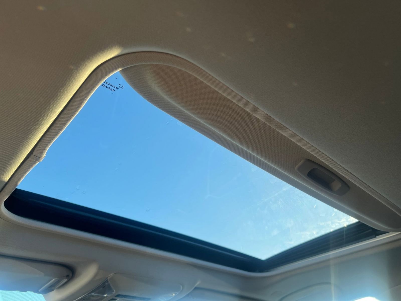 Thumbnail: 2025 Toyota RAV4 - 30