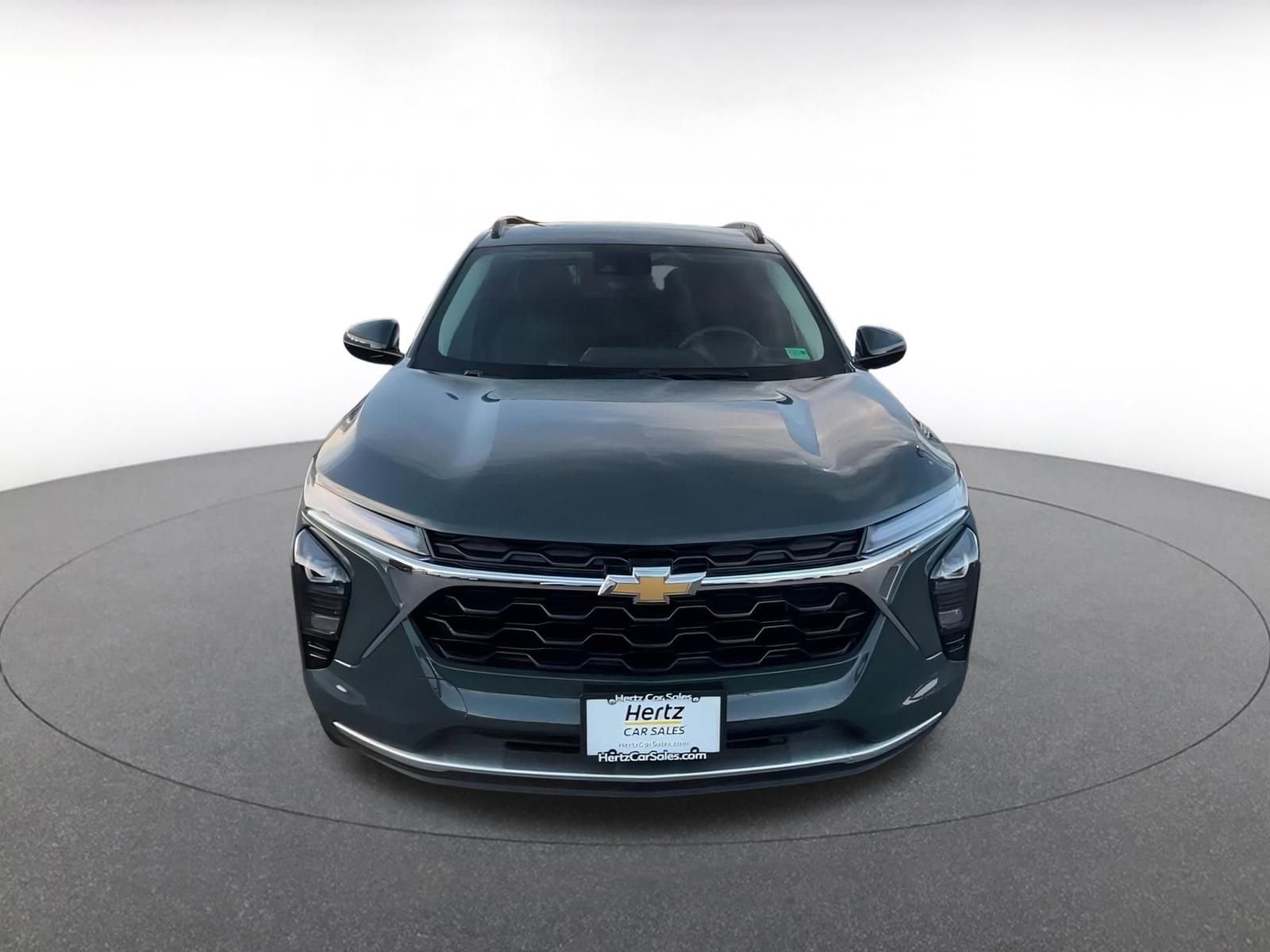 Thumbnail: 2025 Chevrolet Trax - 4