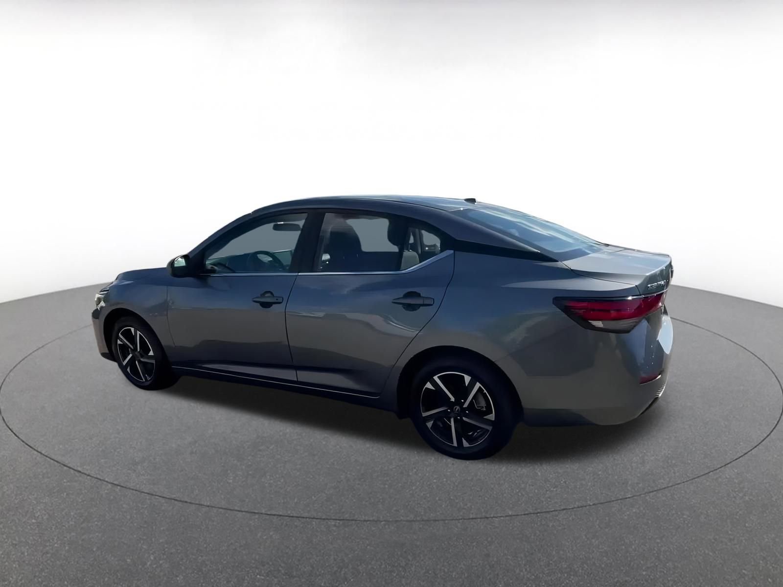 Thumbnail: 2024 Nissan Sentra - 10