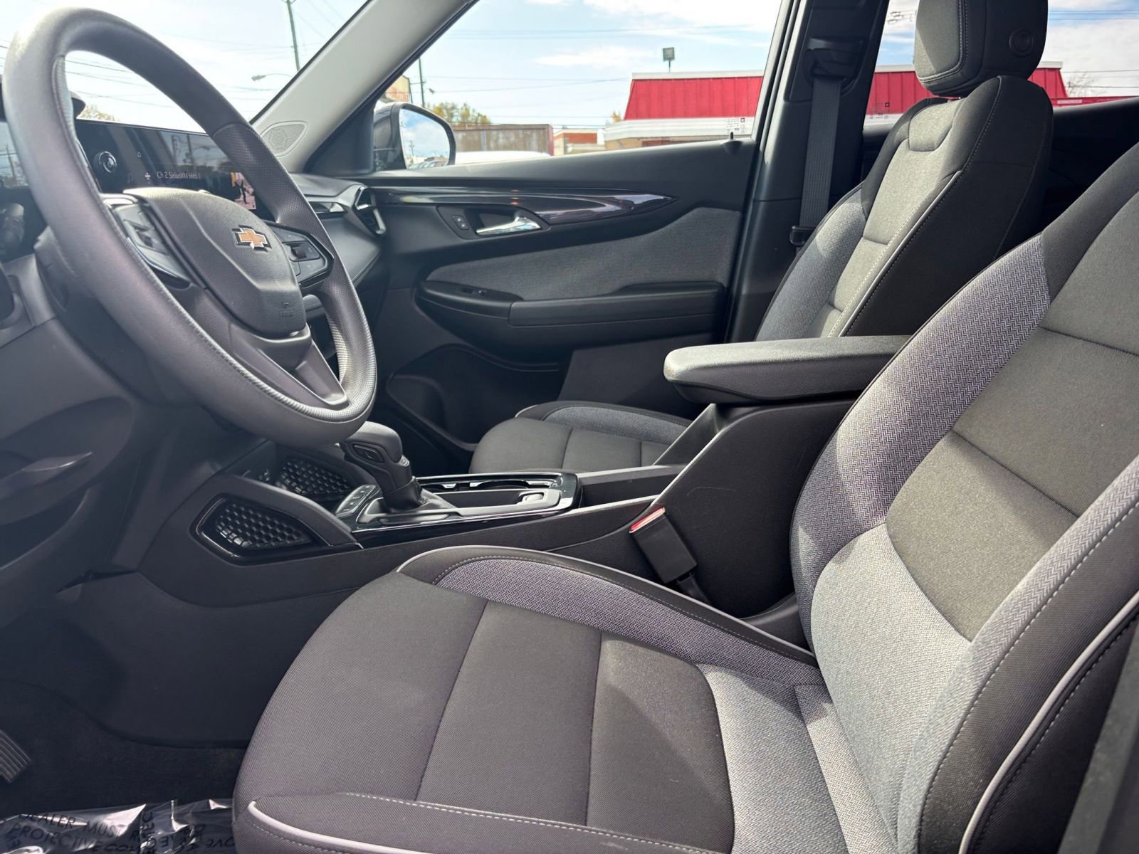 Thumbnail: 2025 Chevrolet TrailBlazer - 24