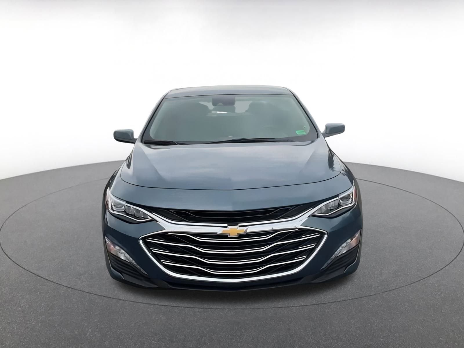 Thumbnail: 2024 Chevrolet Malibu - 4