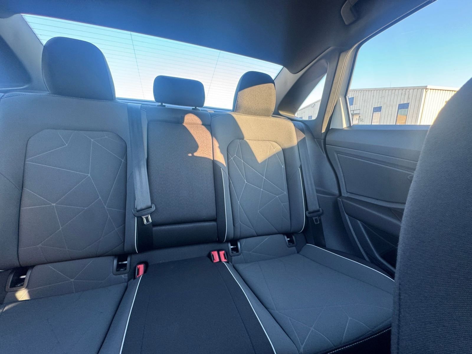 Thumbnail: 2025 Volkswagen Jetta - 35