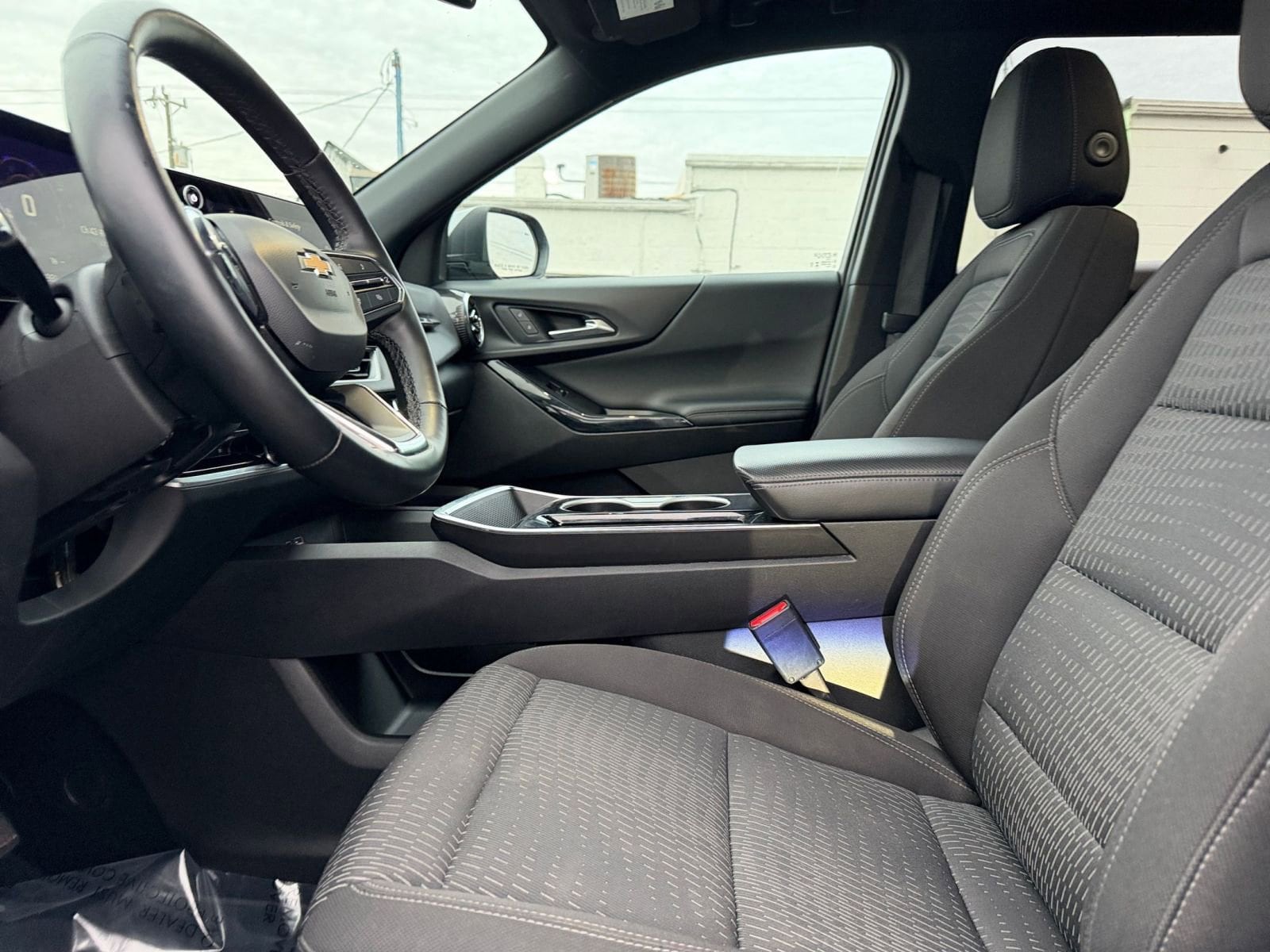 Thumbnail: 2025 Chevrolet Equinox - 25