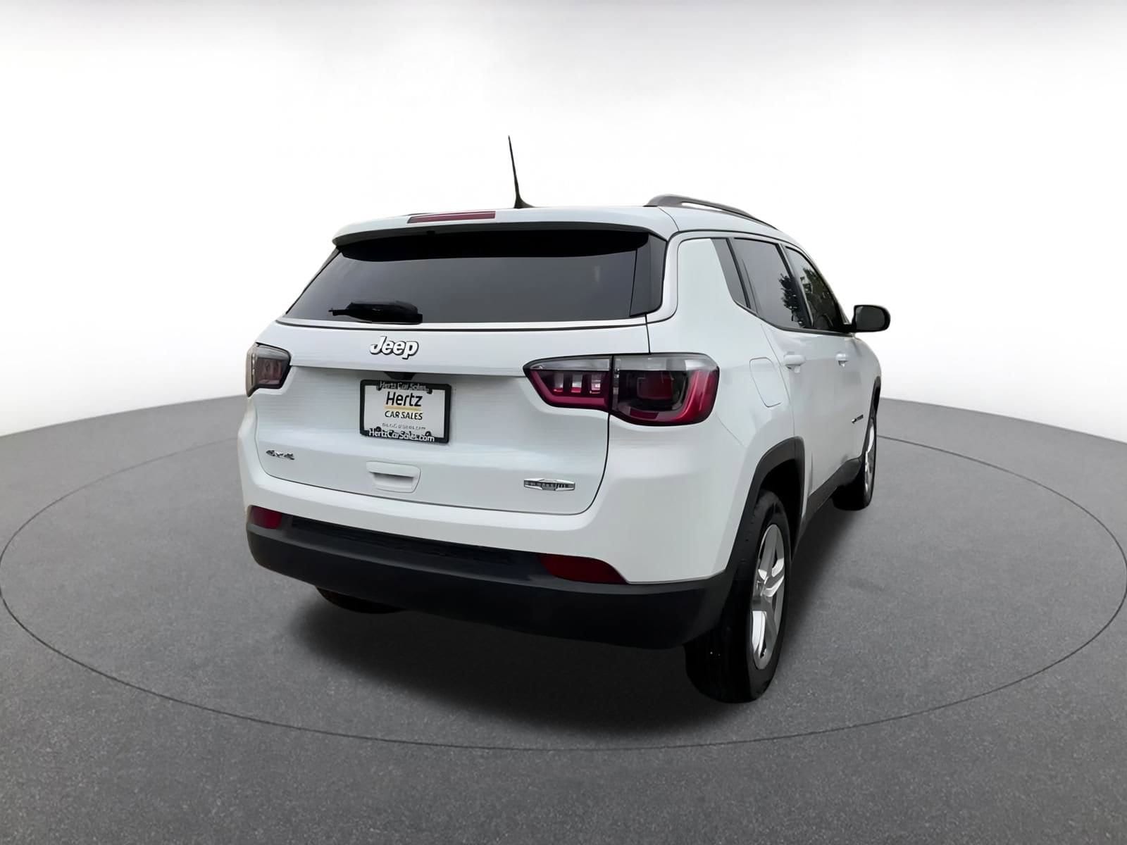 Thumbnail: 2023 Jeep Compass - 14
