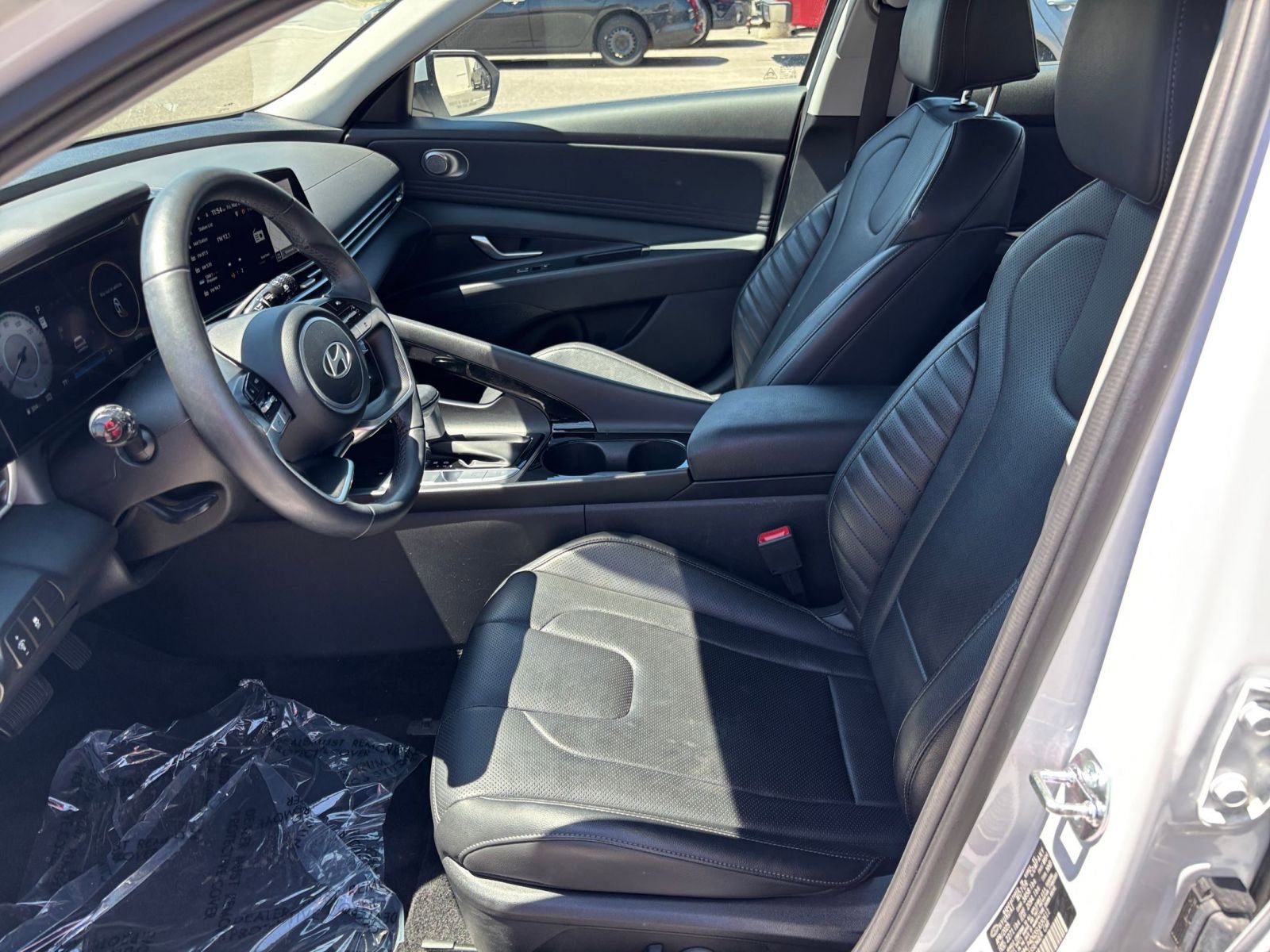 Thumbnail: 2025 Hyundai Elantra - 28