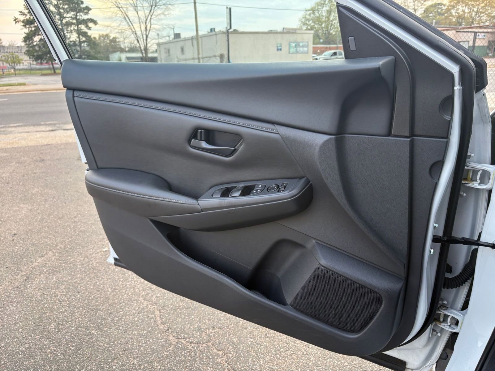 Thumbnail: 2025 Nissan Sentra - 18