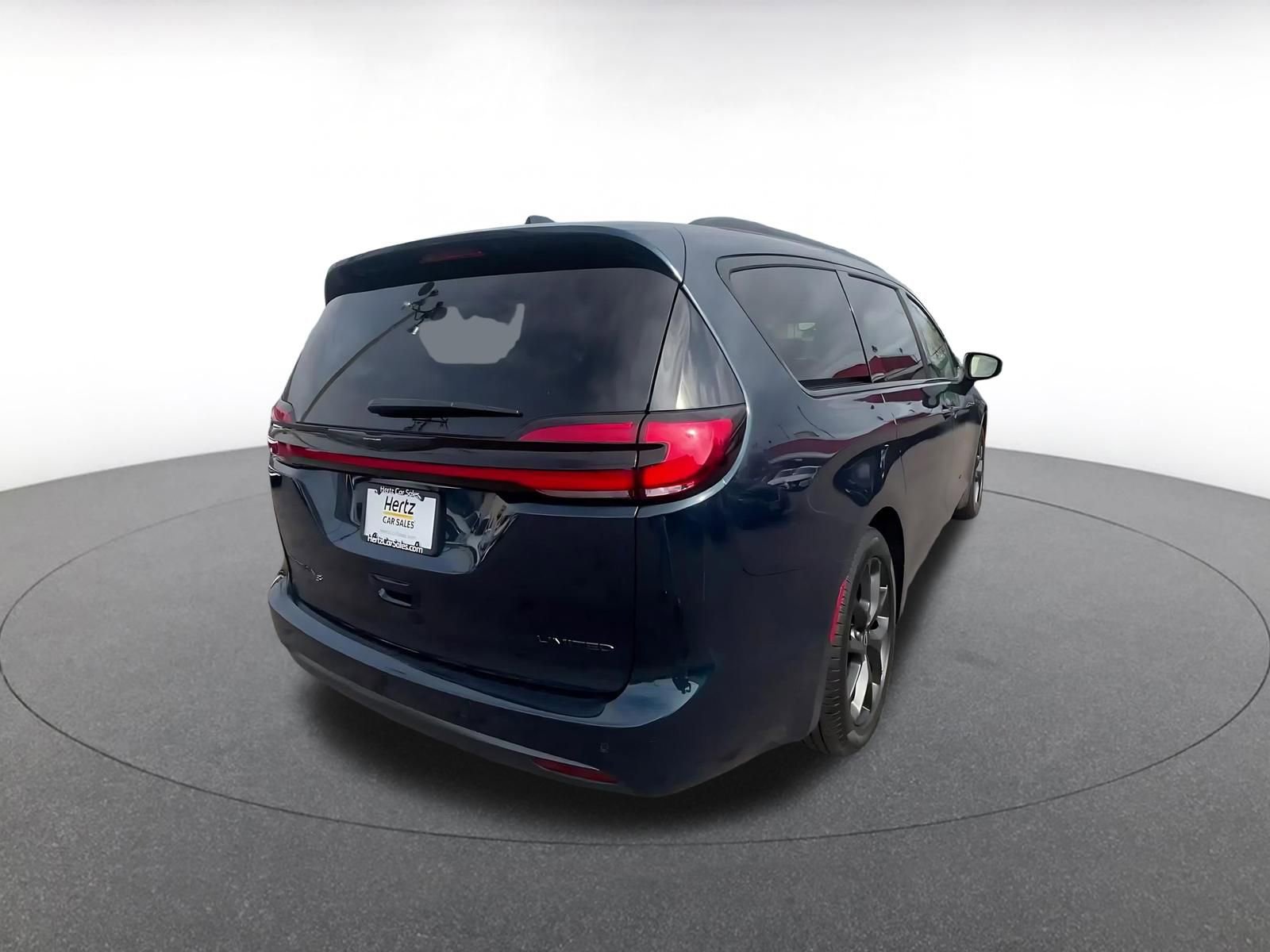Thumbnail: 2025 Chrysler Pacifica - 14