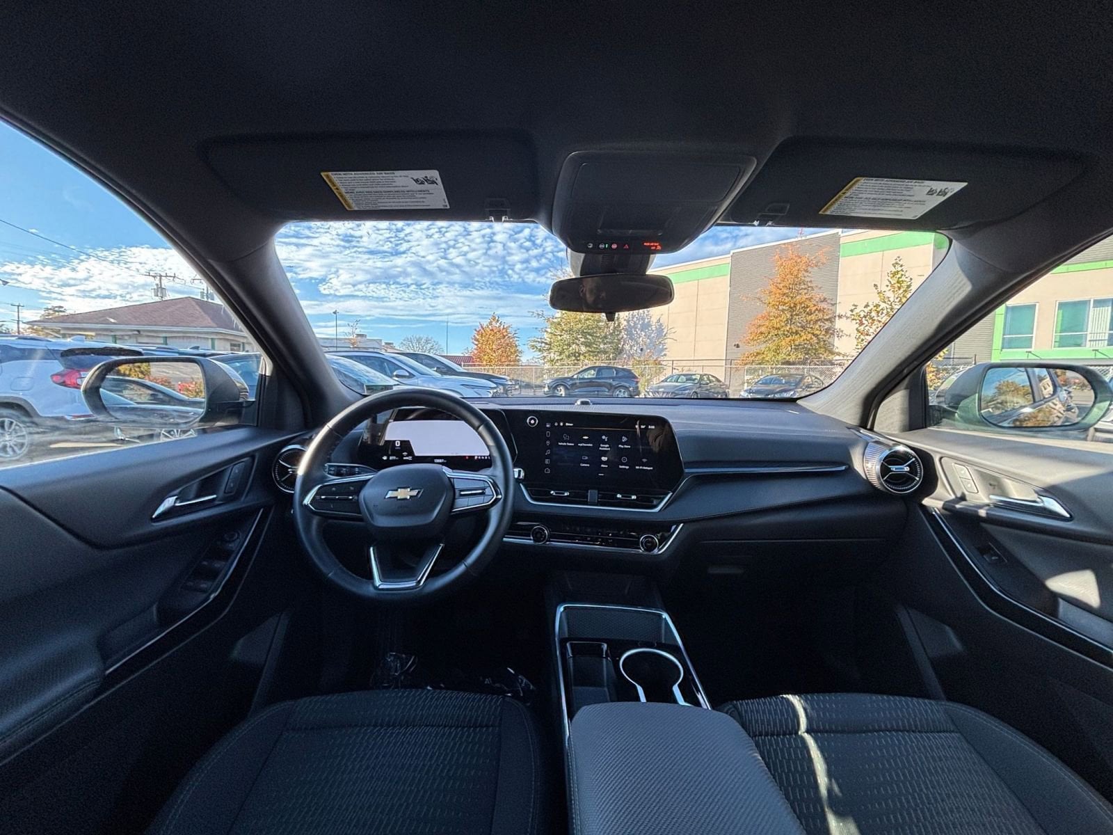 Thumbnail: 2025 Chevrolet Equinox - 32