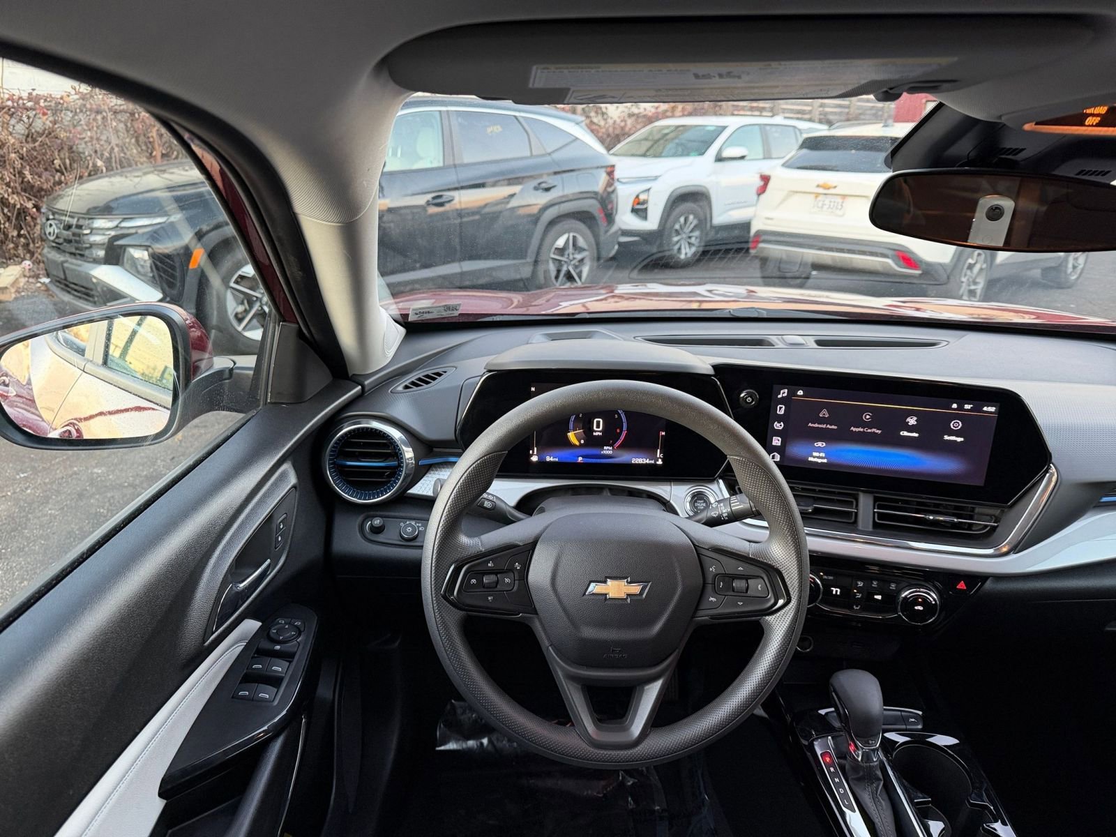 Thumbnail: 2025 Chevrolet Trax - 32