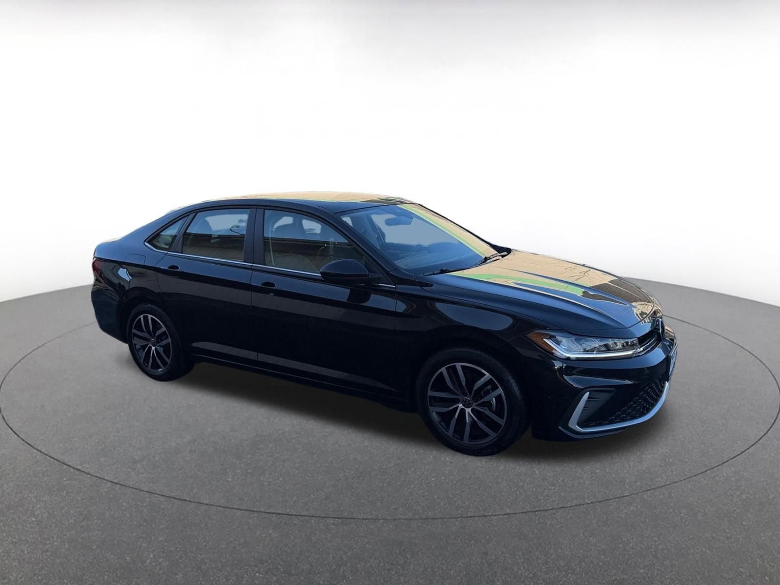 Thumbnail: 2025 Volkswagen Jetta - 1