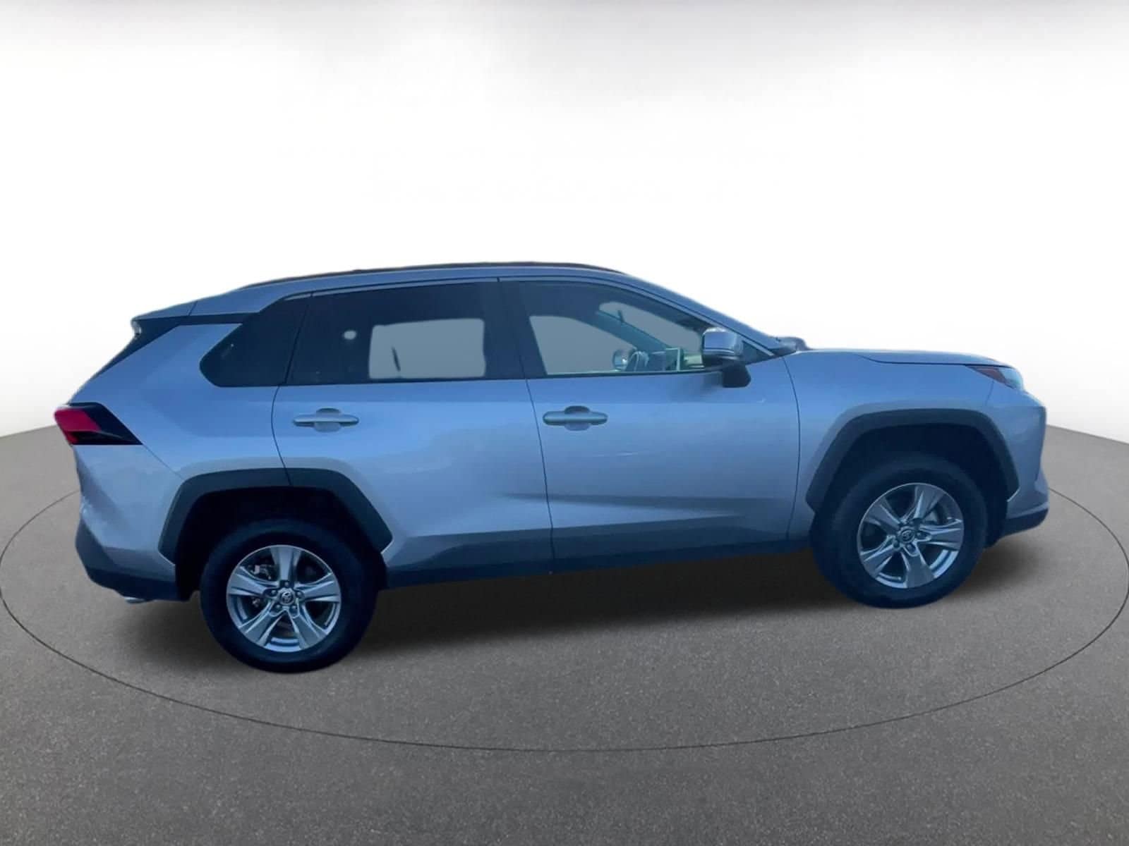 Thumbnail: 2025 Toyota RAV4 - 16