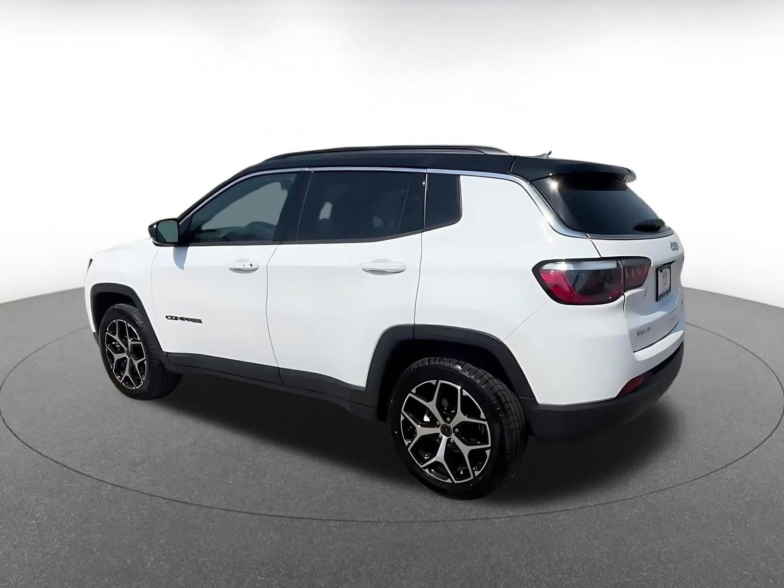 Thumbnail: 2025 Jeep Compass - 10