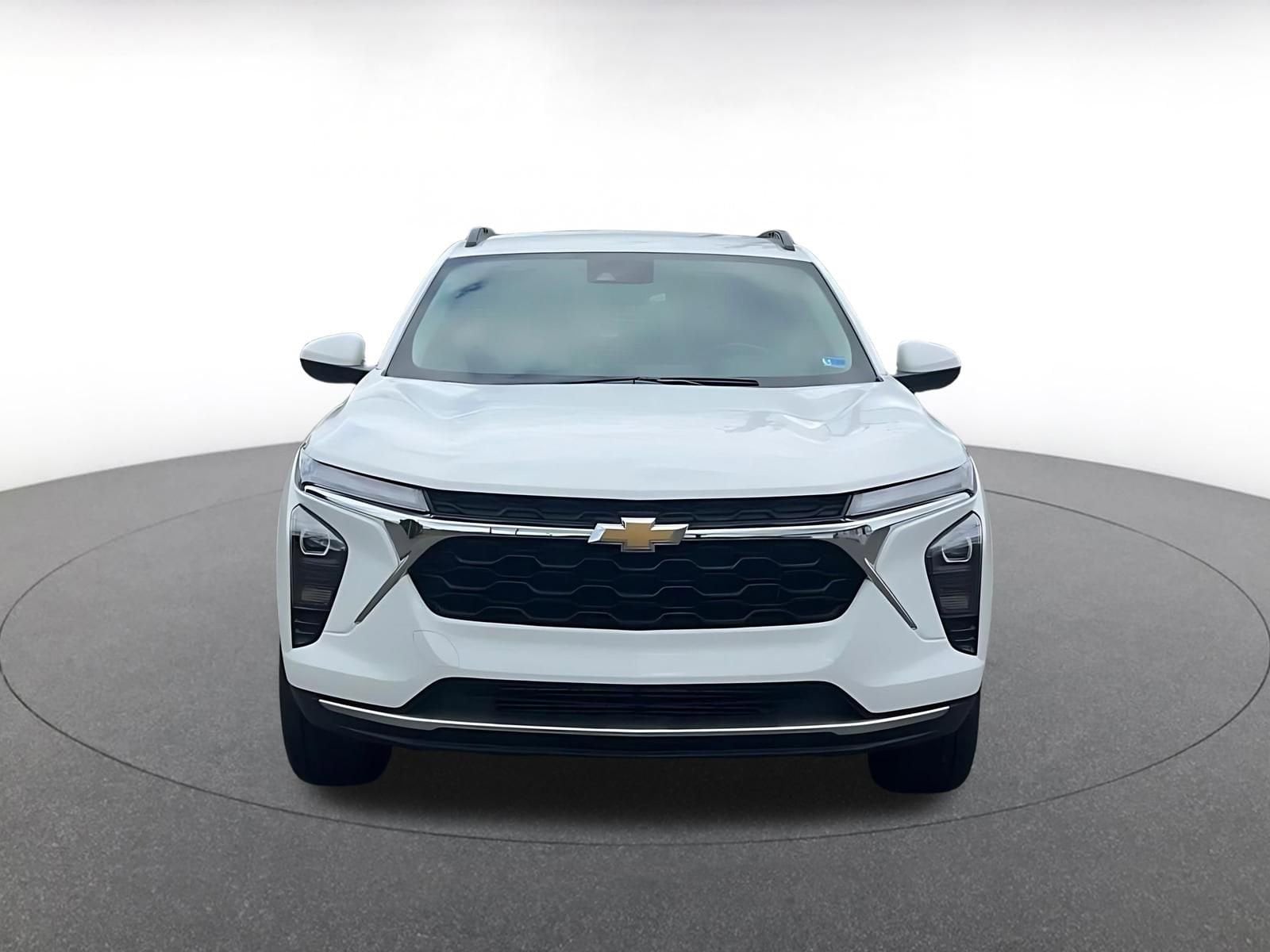 Thumbnail: 2025 Chevrolet Trax - 4