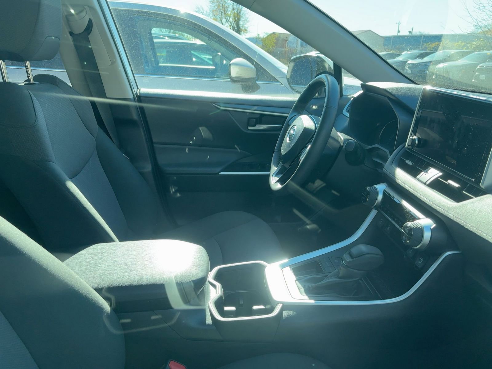 Thumbnail: 2025 Toyota RAV4 - 10