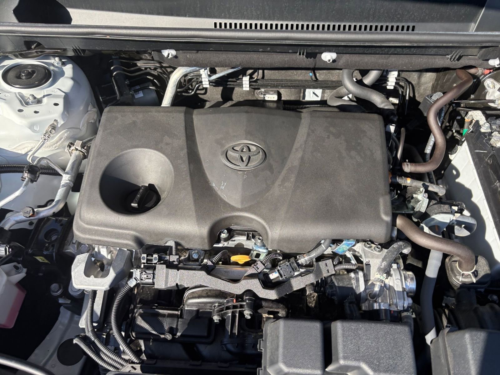 Thumbnail: 2025 Toyota RAV4 - 32